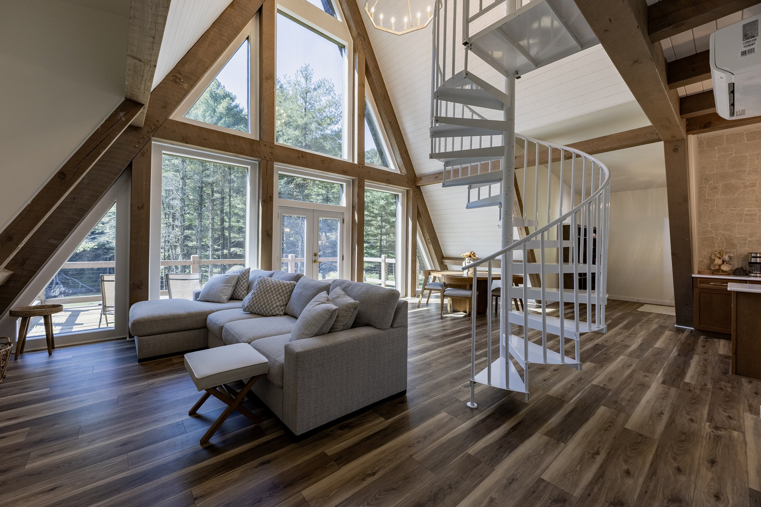 355 S River Hills Rd-14.jpg