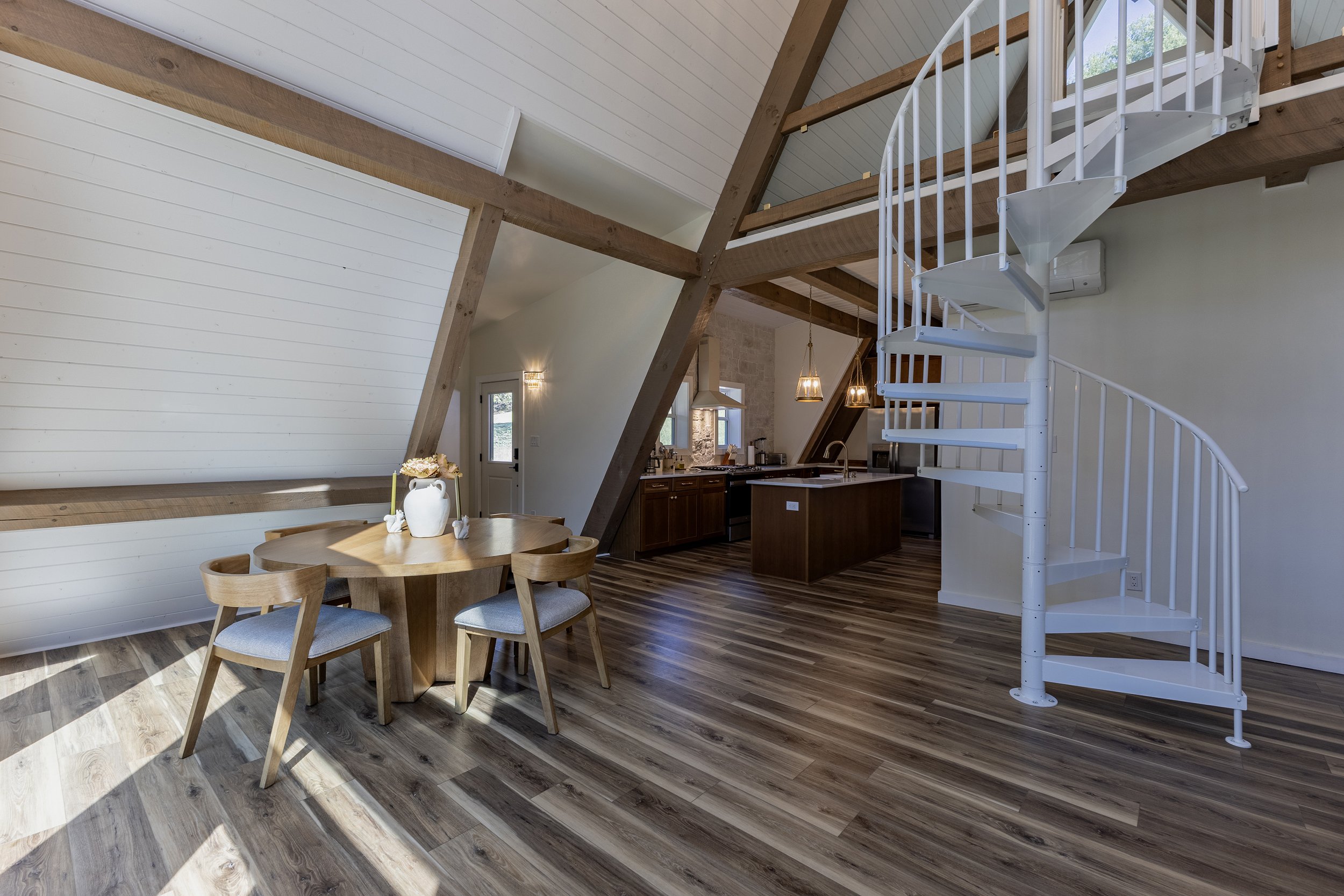 355 S River Hills Rd-11.jpg