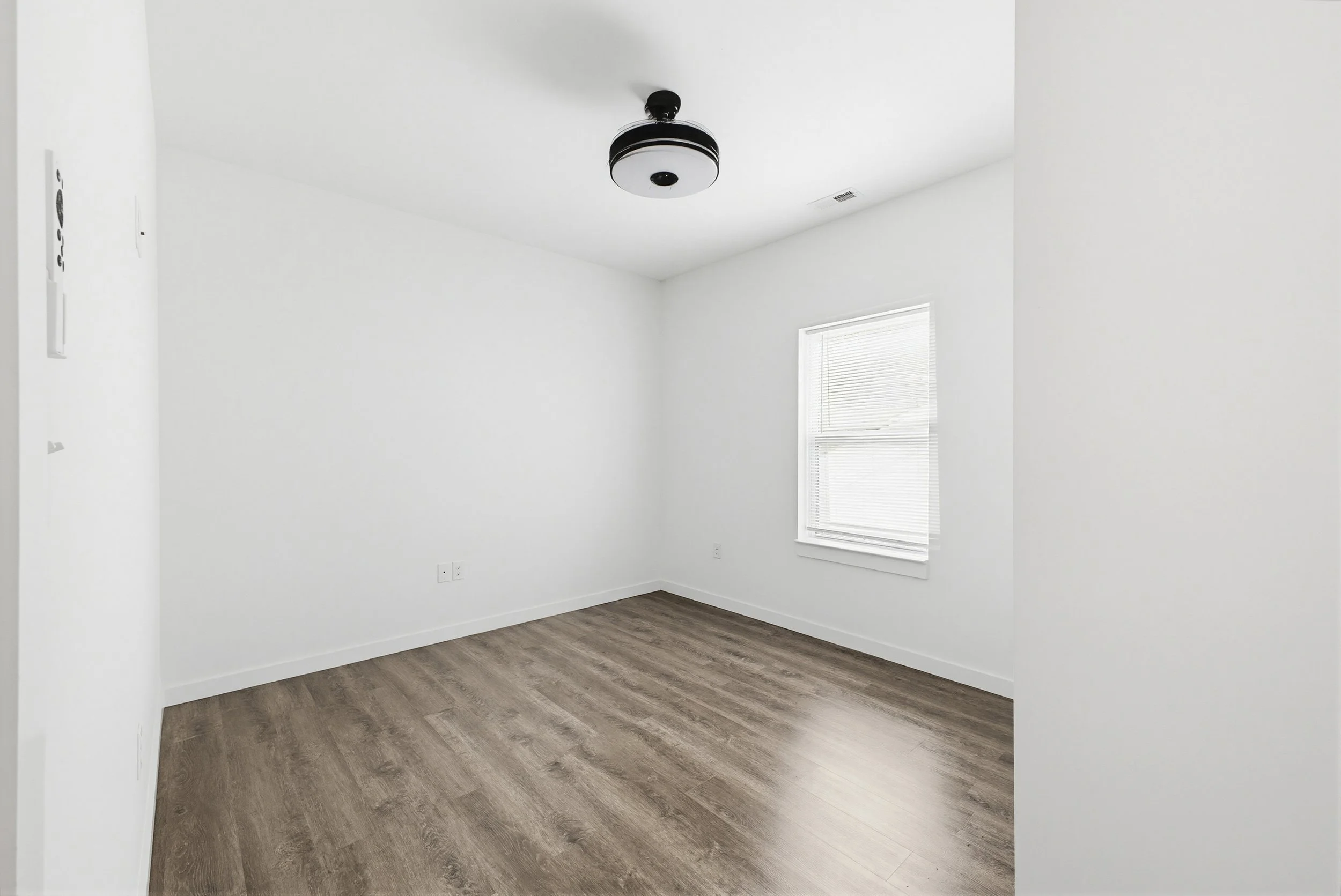 22-print-1475 32nd St SW-21.jpg