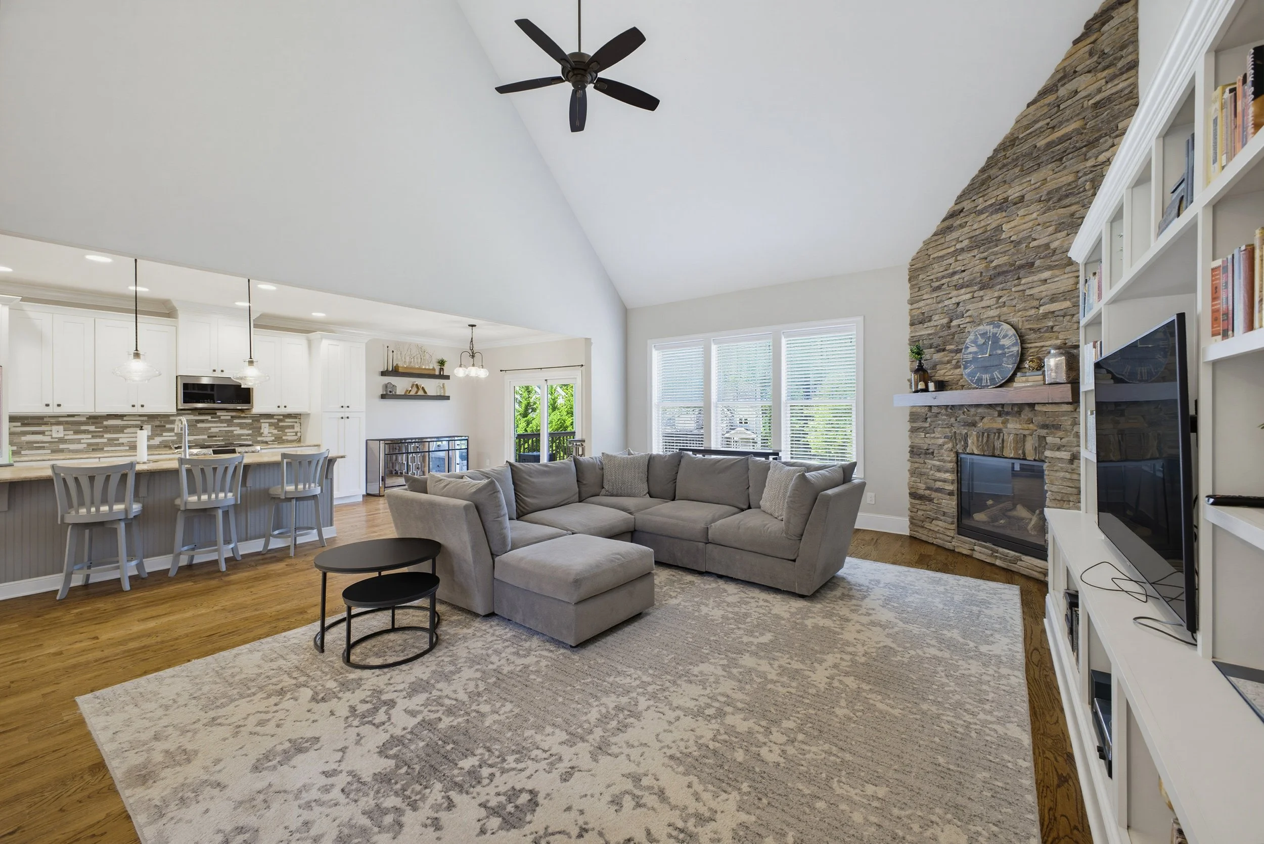 10-print-1210 39th St Cir Sw-10.jpg