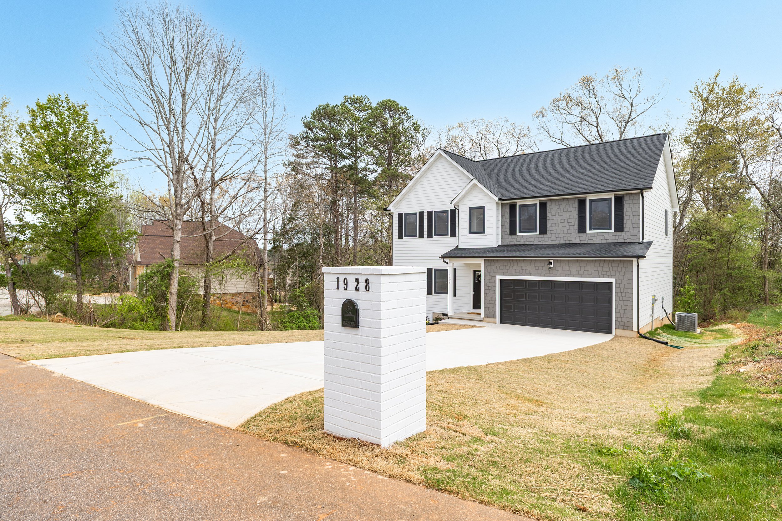 4-print-1928 46th Ave Dr NE-4.jpg