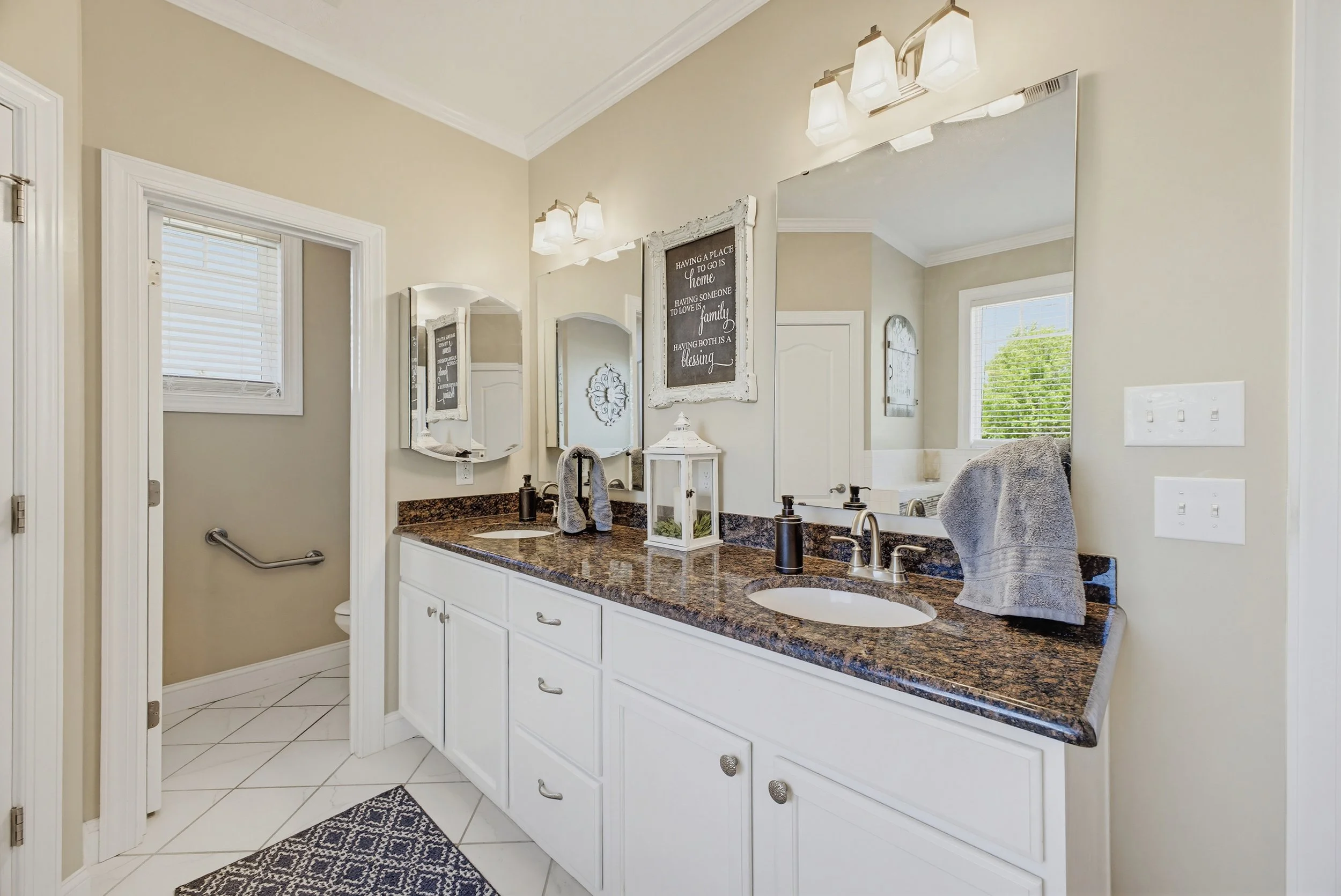 24-print-130 Northwood Hill Rd-24.jpg
