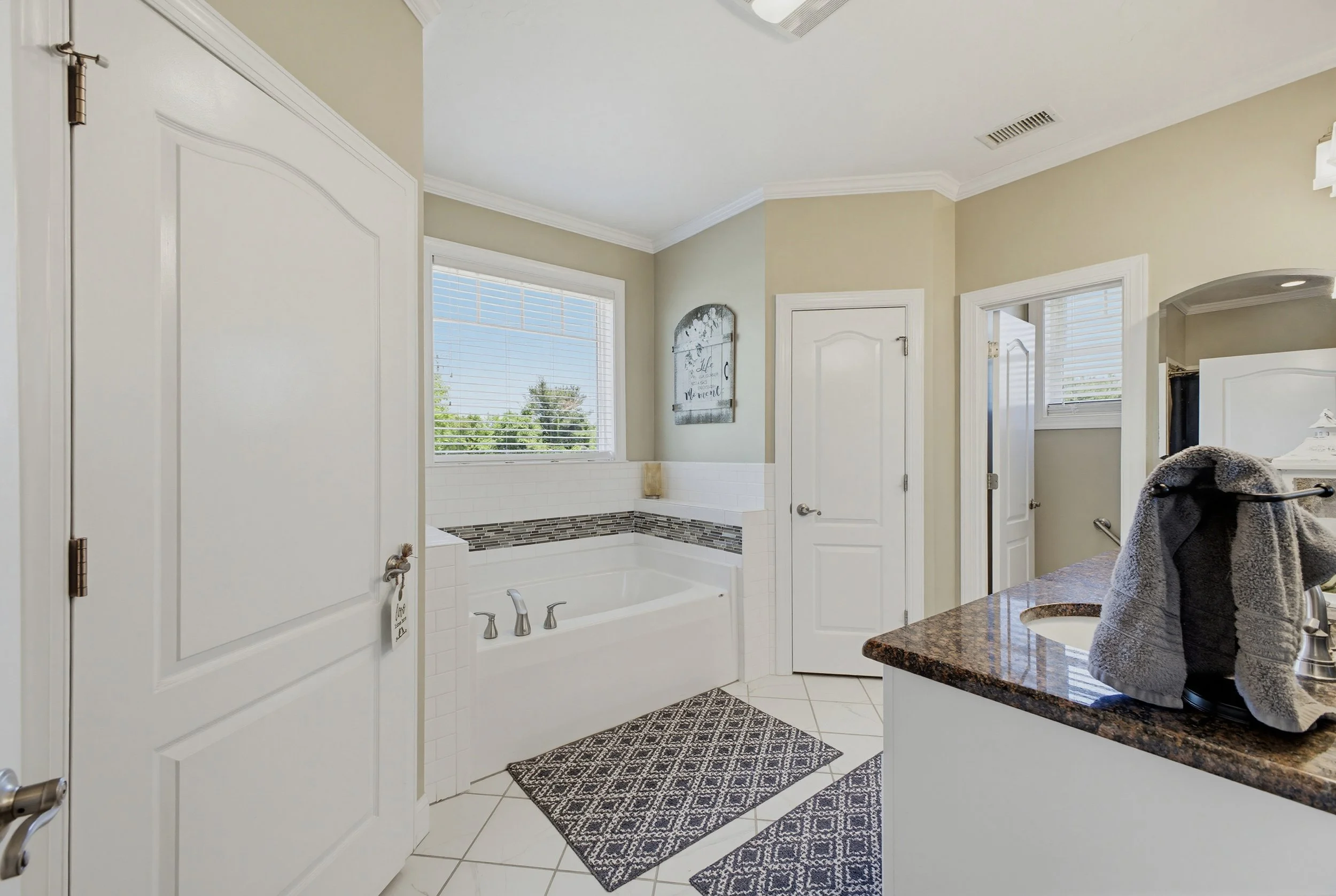 23-print-130 Northwood Hill Rd-23.jpg