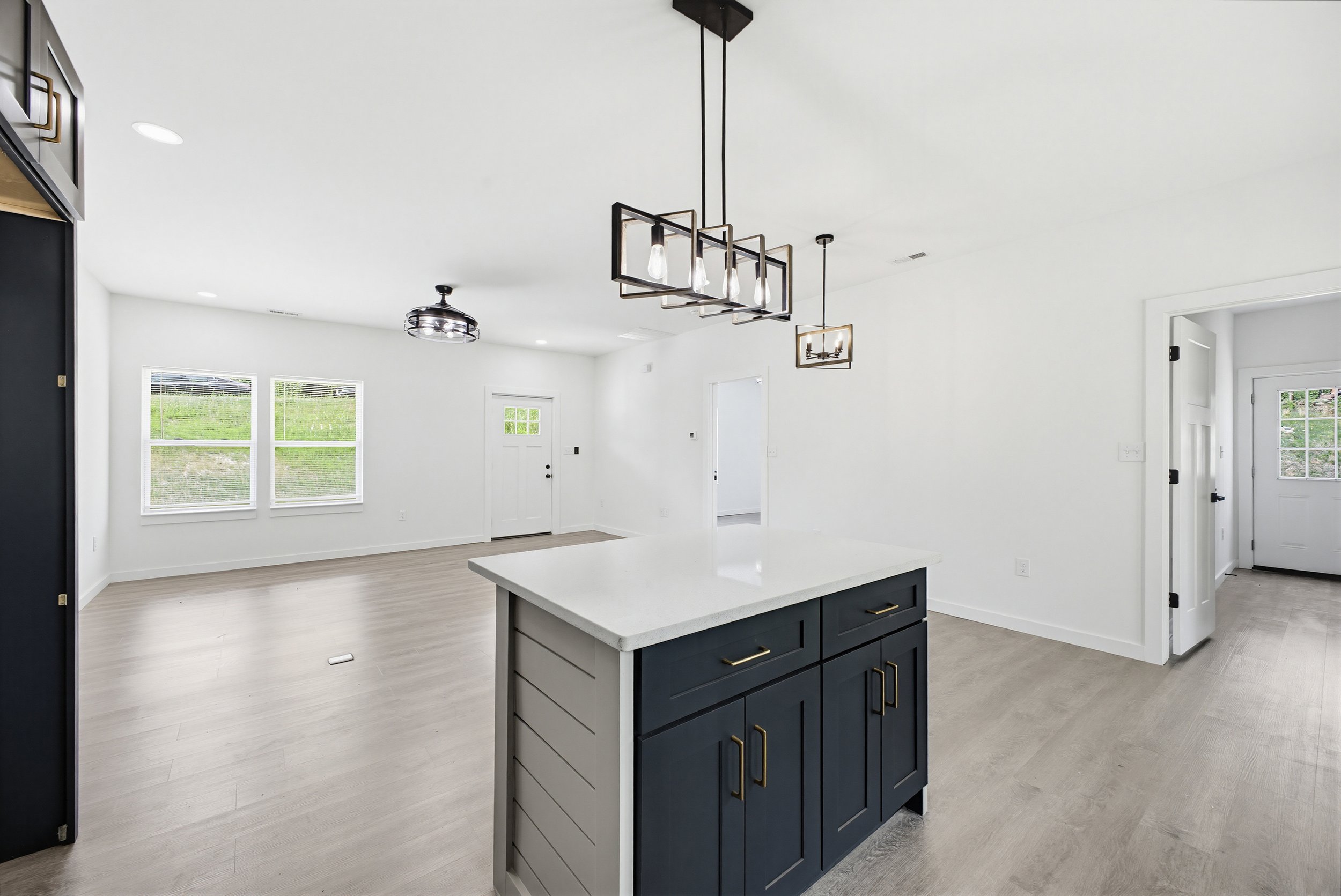 12-print-1475 32nd St SW-12.jpg