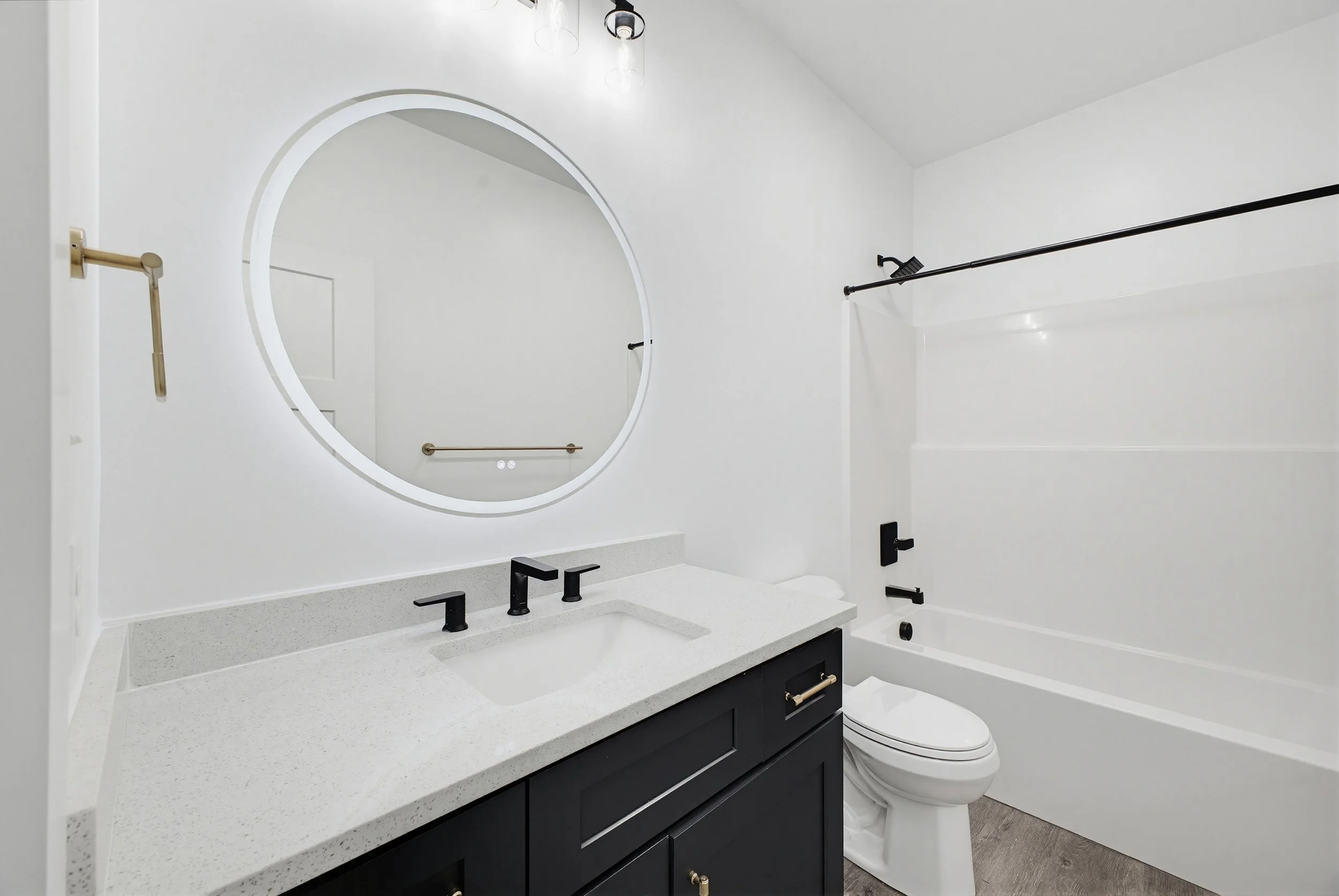 24-print-1475 32nd St SW-23.jpg