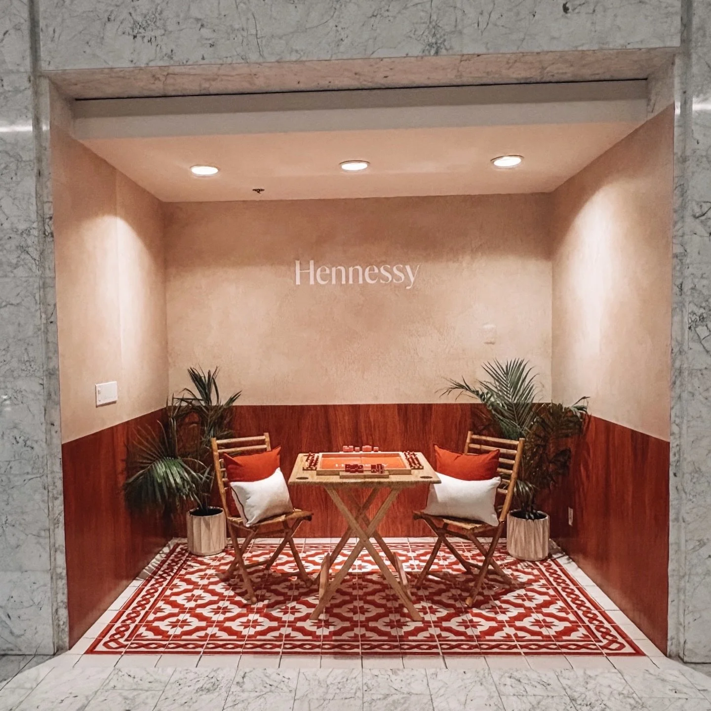 Built bars, branded elements, and vinyl-wrapped spaces for @socialsocietyoc Hennessy Super Bowl activation.