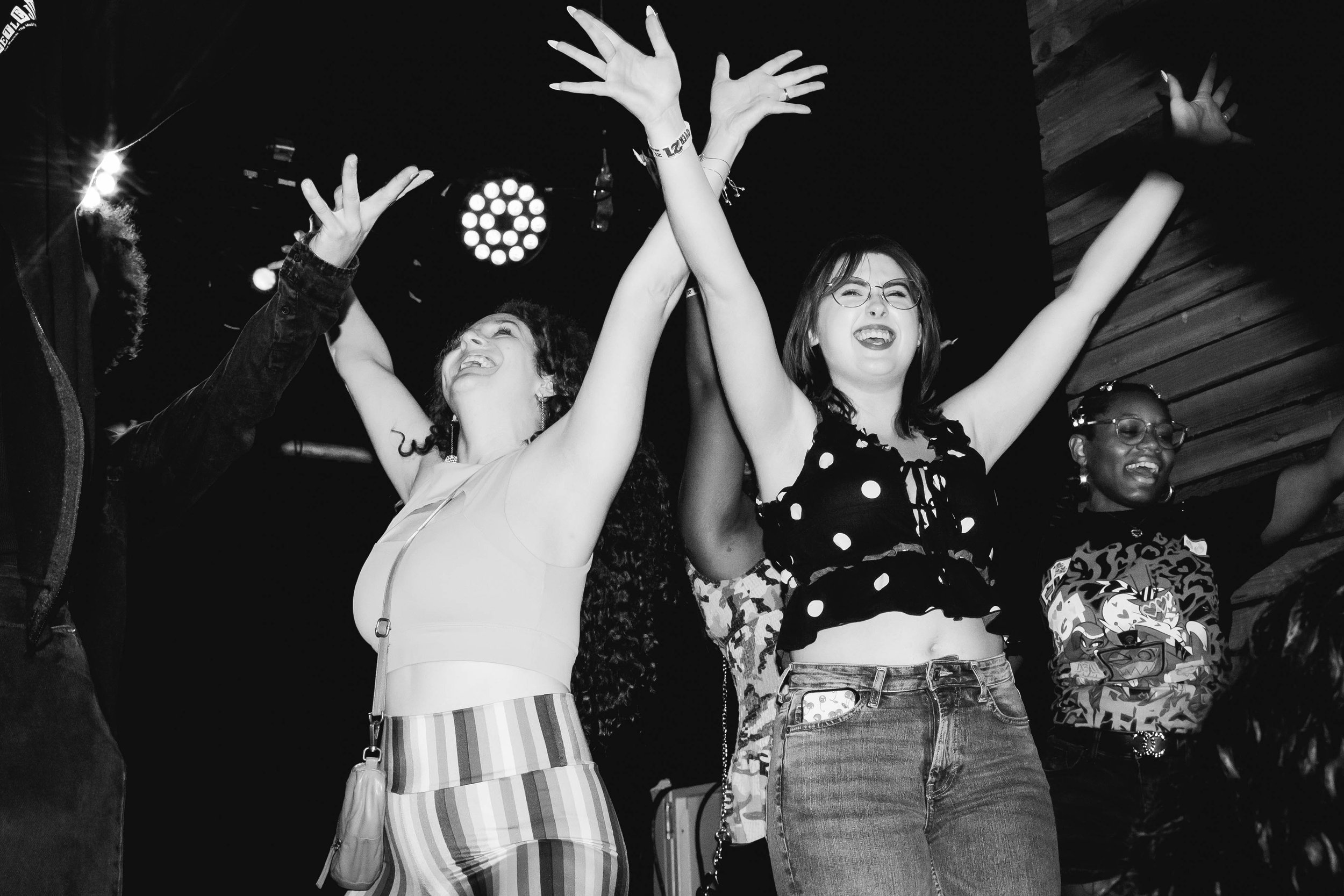 BroadwayRaveHouston-06-26-43.jpg