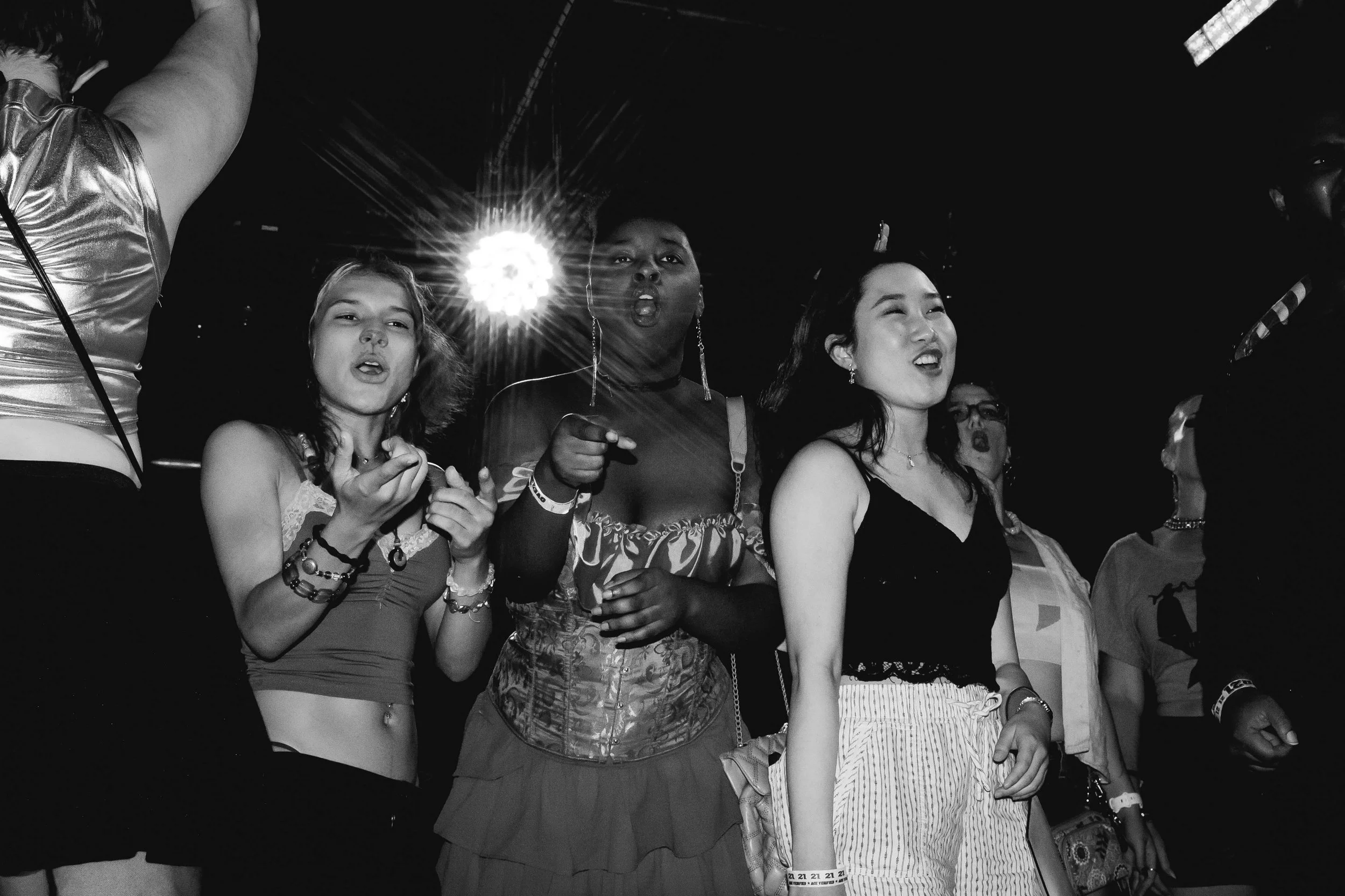 BroadwayRaveHouston-06-26-46.jpg