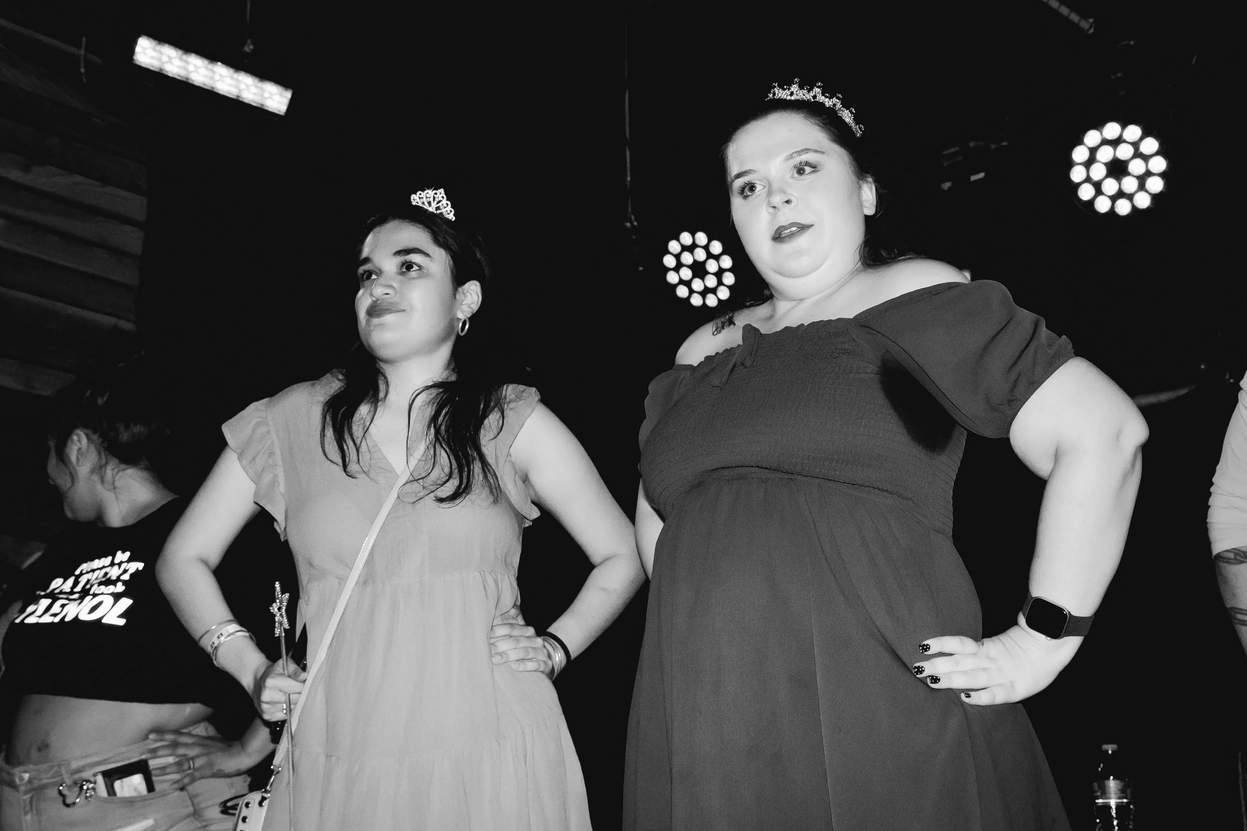 BroadwayRaveHouston-06-26-53.jpg