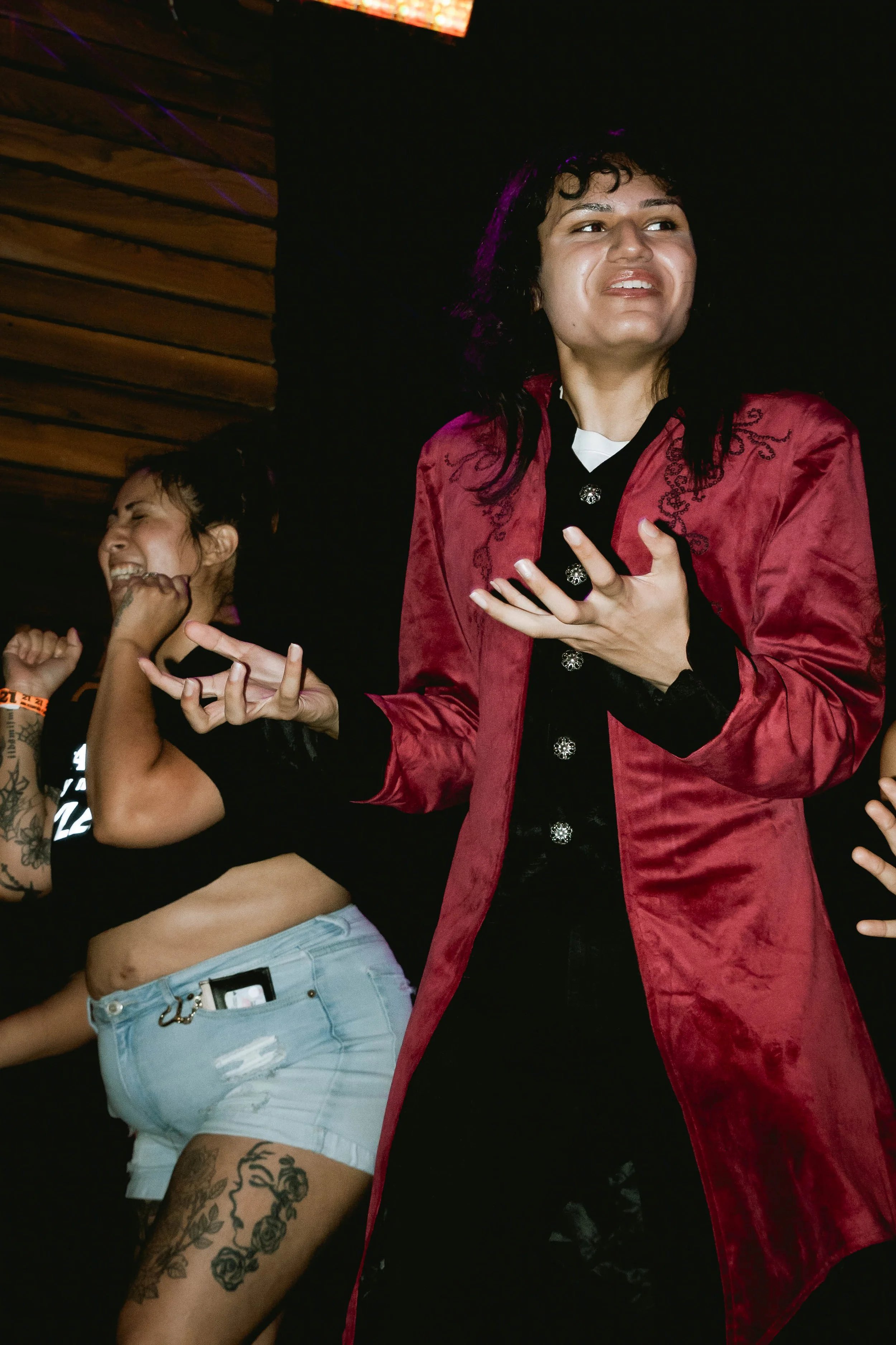 BroadwayRaveHouston-06-26-54.jpg