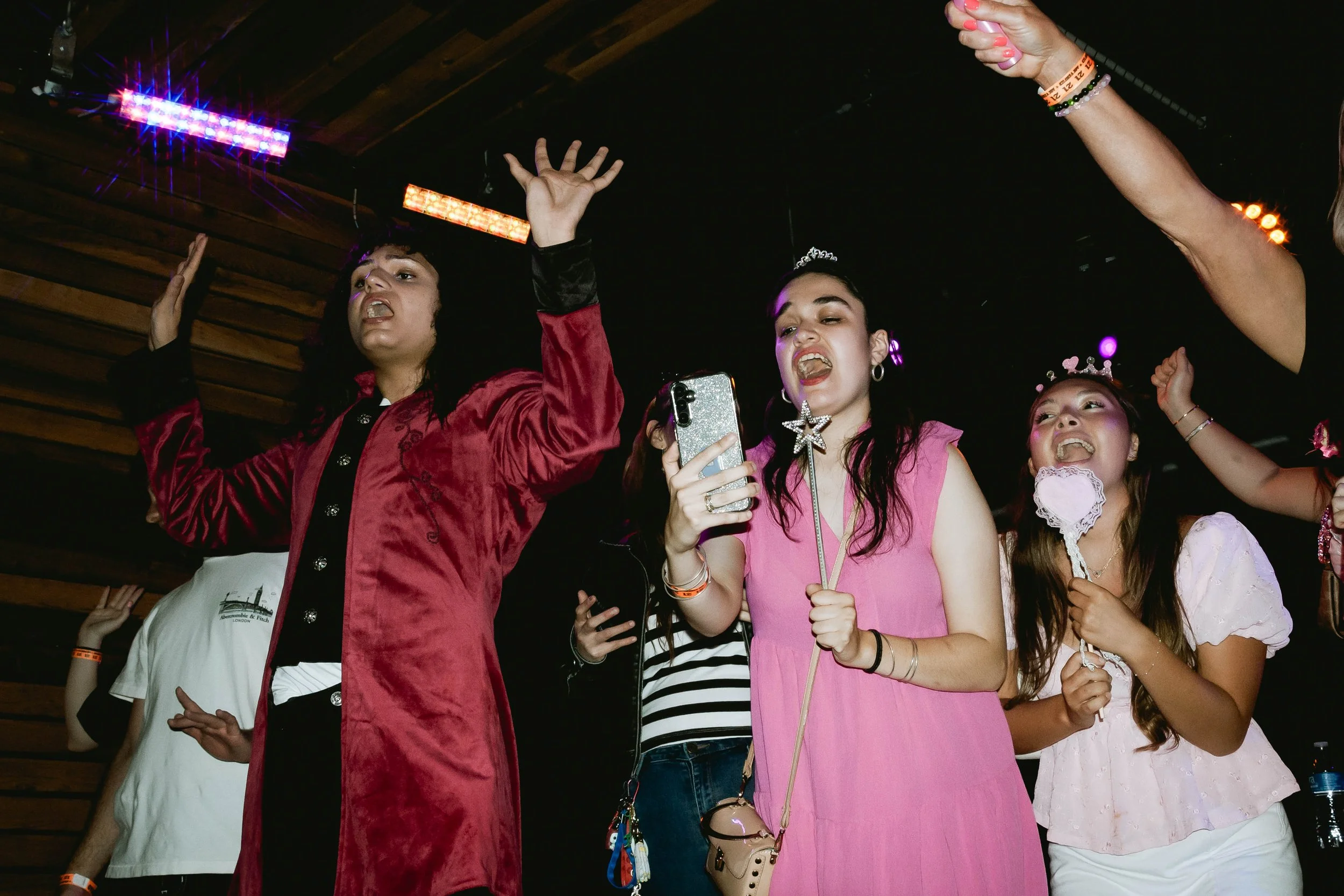 BroadwayRaveHouston-06-26-58.jpg