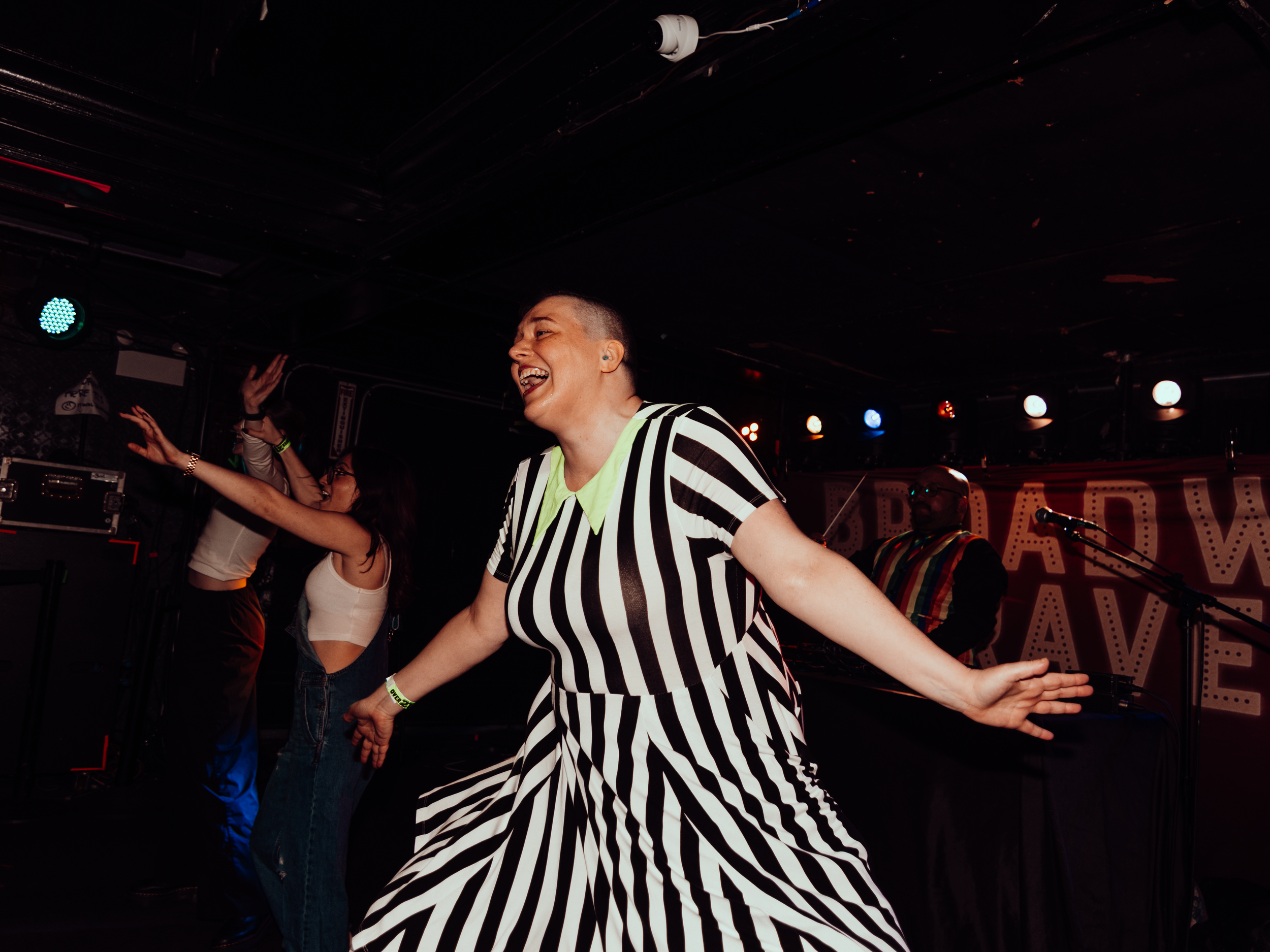 broadway rave-22.png