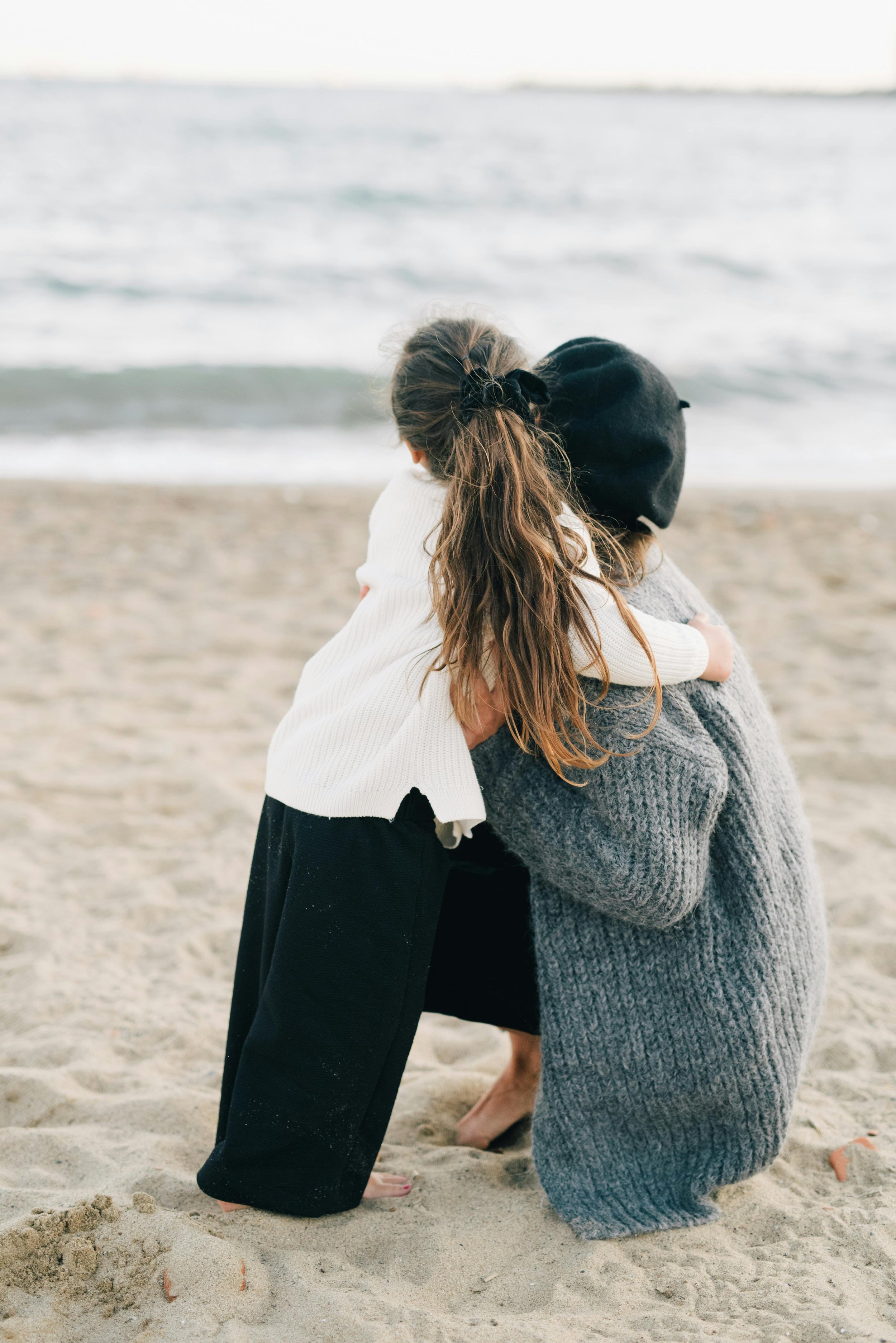 Eldest Daughter Syndrome: How Birth Order Can Shape Behaviors and Relationships