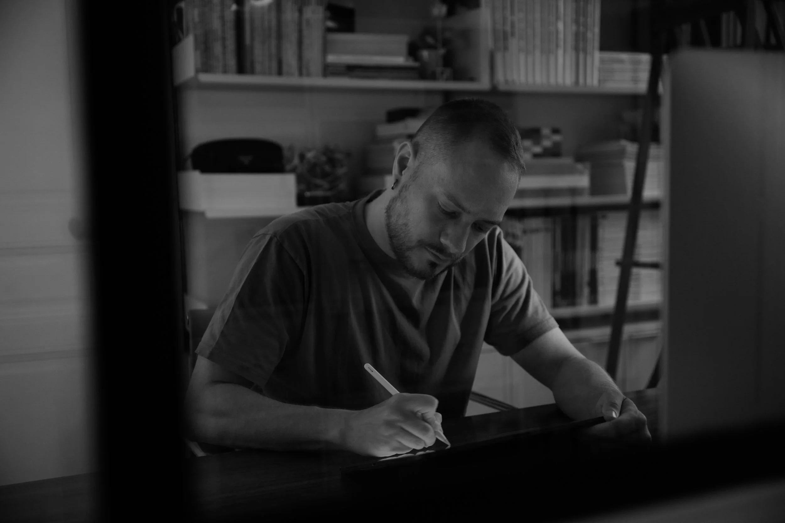 Bram van Diepen working on a design sketch for a Peacebird interview film