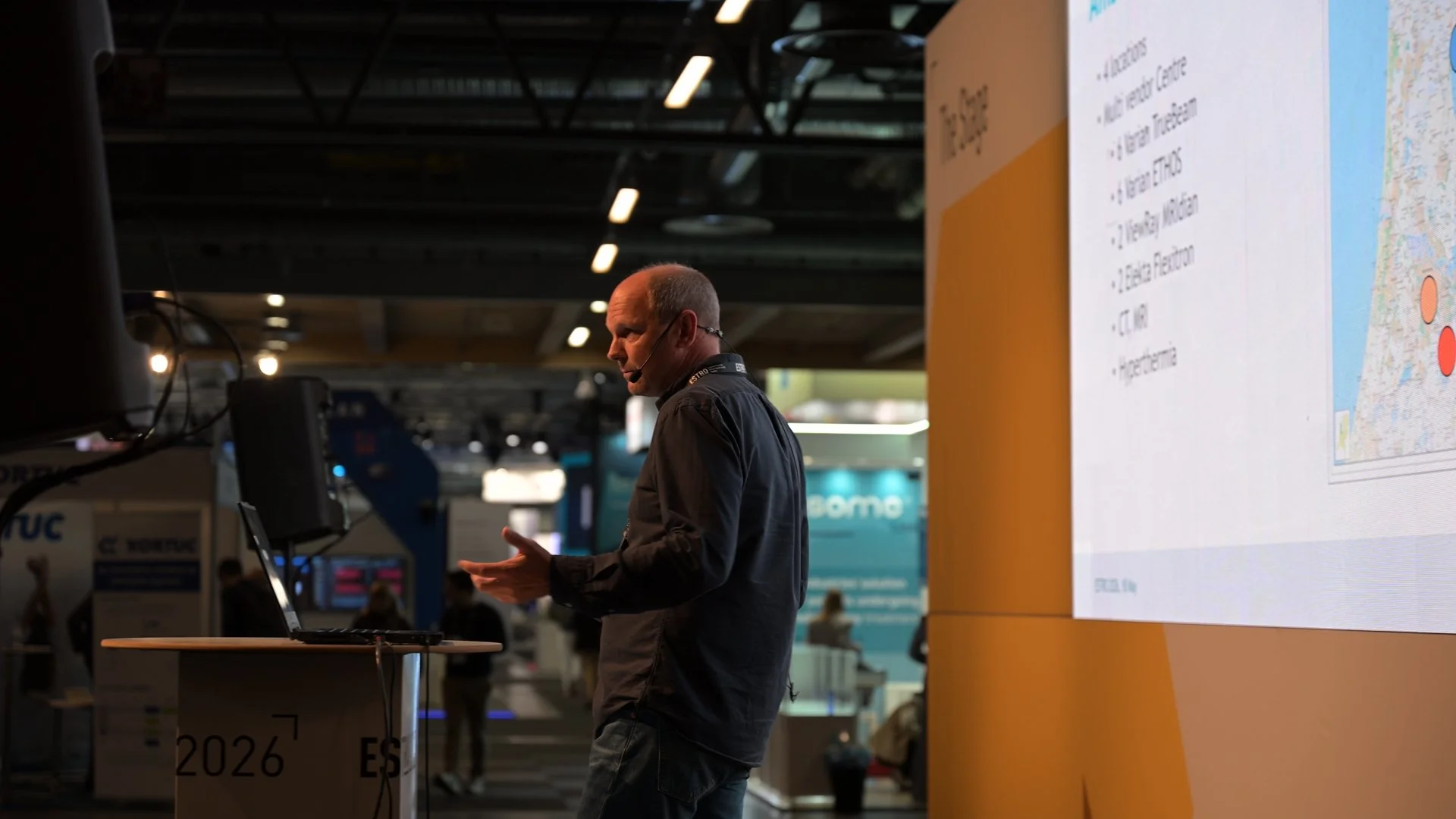 Film8 crew was filming the prensentation by Martijn Simons at ESTRO 2026