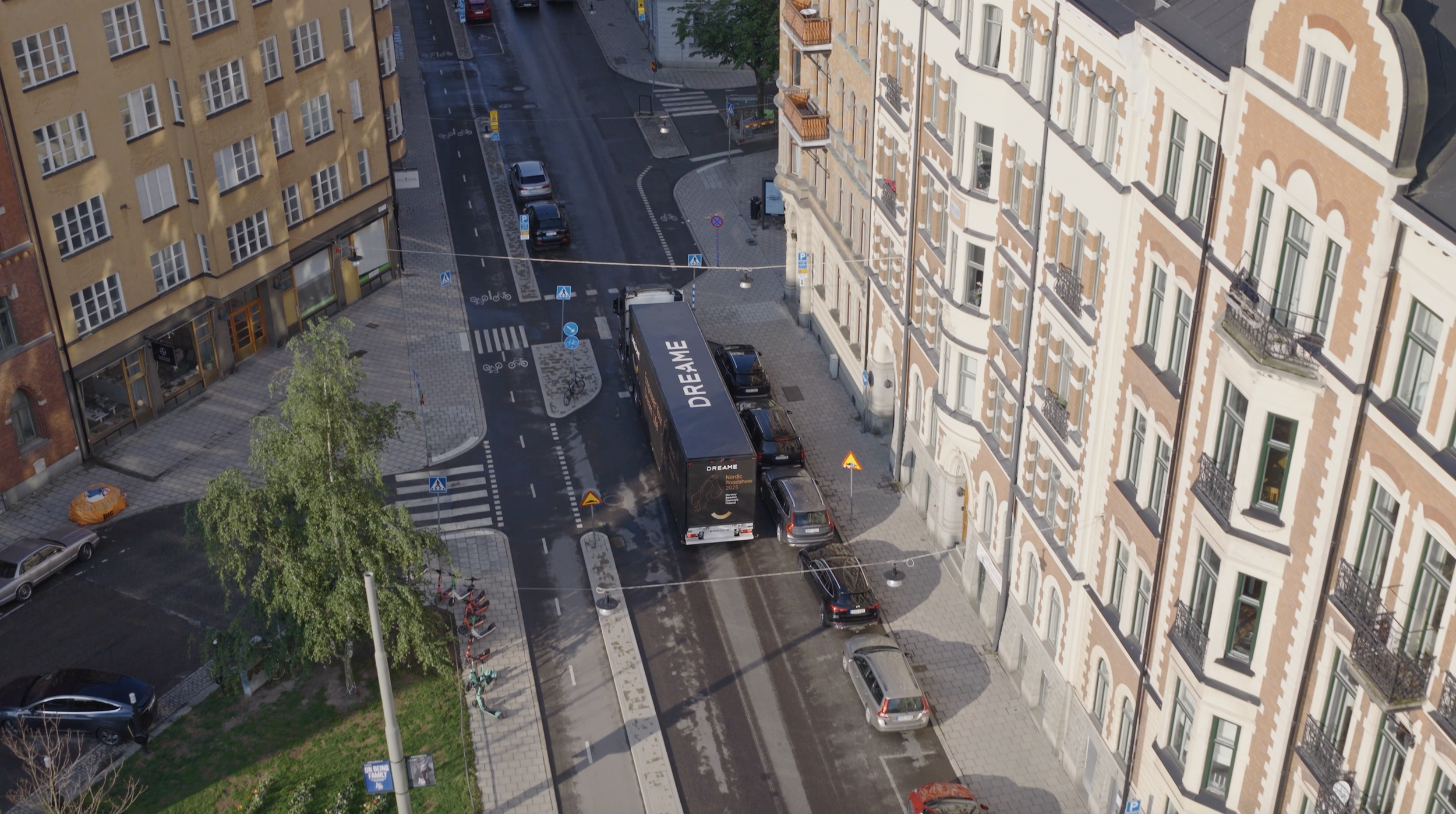 Dreame Truck Roadshow photographed from above in Stockholm by Film8