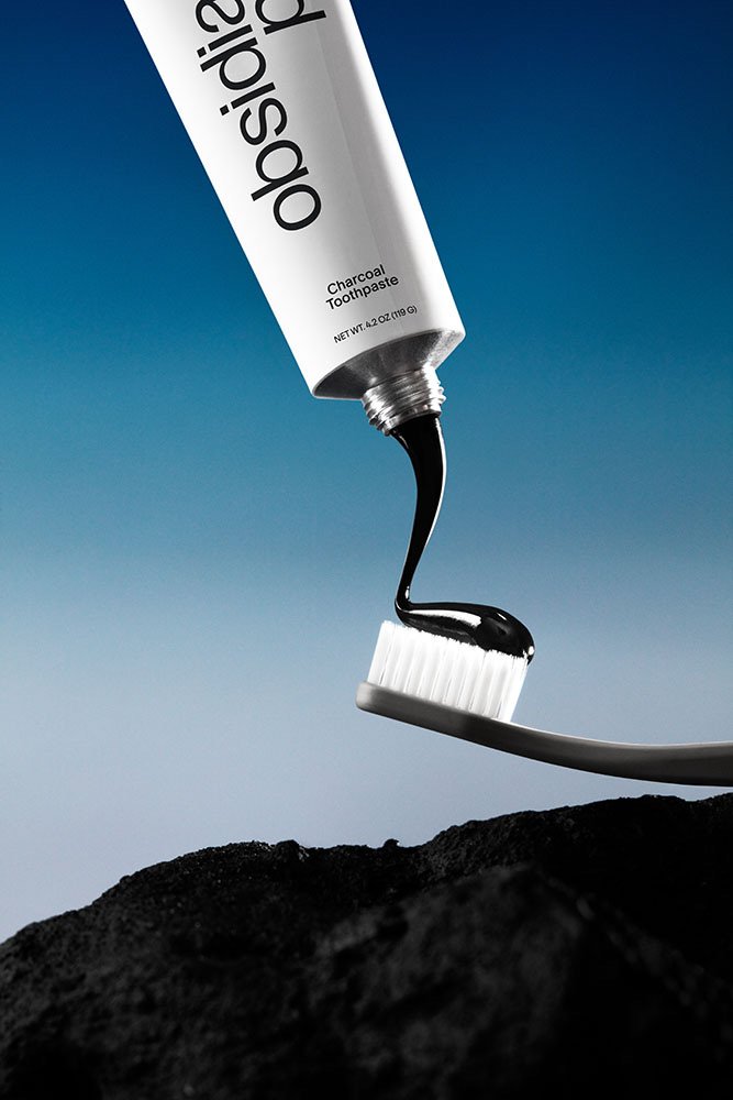 E120_Q423_CRM_TOOTHPASTE_CLOSEUP.jpeg