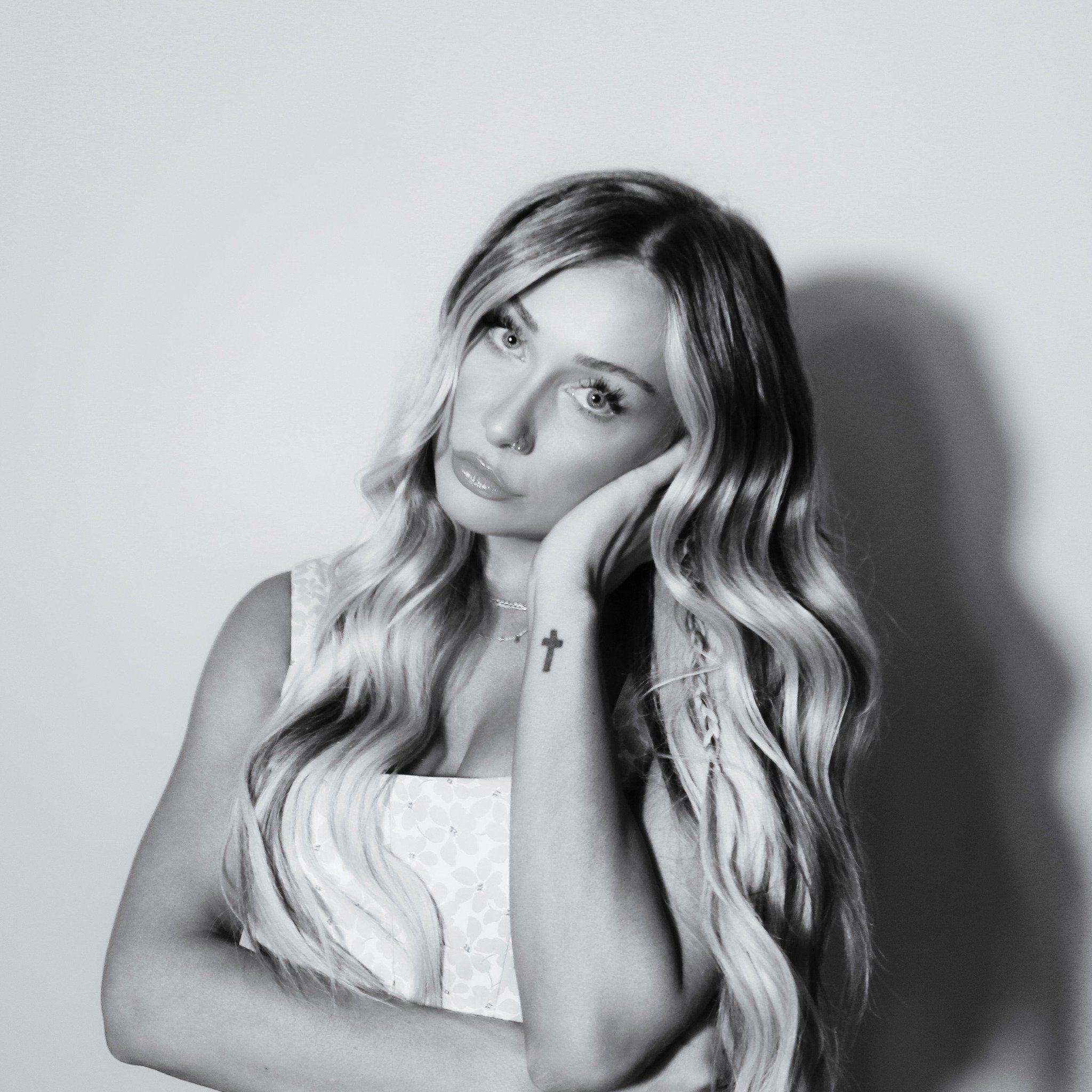 British Columbia native and country singer-songwriter @madelinemerlo will kick off the evening for seven-time Academy of Country Music Award winner @leebrice at the Festival at Sandpoint stage on Thursday, August 1.

Tickets are selling fast! Get you