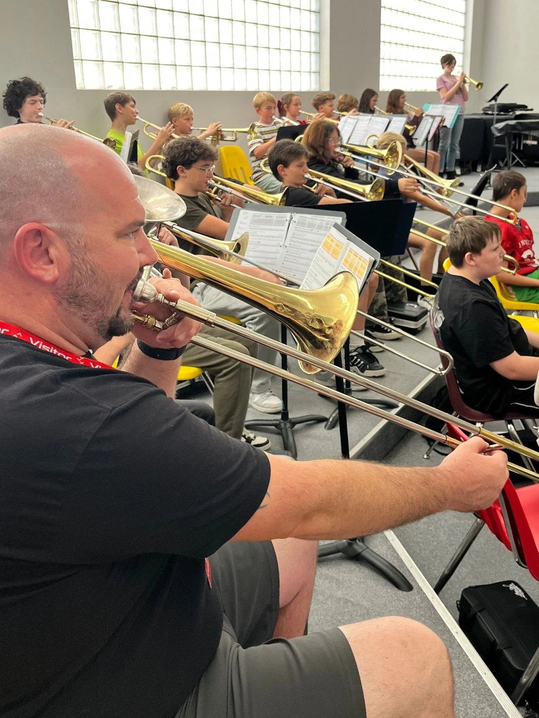 With the school year starting back up, we have resumed our Masterclasses program!

Working closely with local music and band instructors, we help provide in-class, small-group, and one-on-one lessons to local 6th - 8th grade students.

Masterclasses 