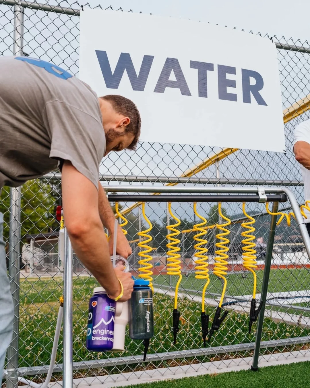 Stay hydrated at the Summer Series and bring a reusable water bottle! 💧✨

Step 1: Grab your favorite water bottle and make sure it&rsquo;s empty.
Step 2: Take advantage of our free water stations throughout the venue.
Step 3: That&rsquo;s it! Get ba