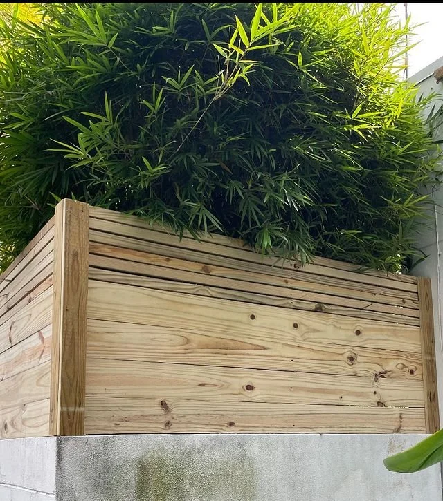 Wood - Custom Horizontal with top picket1.jpg