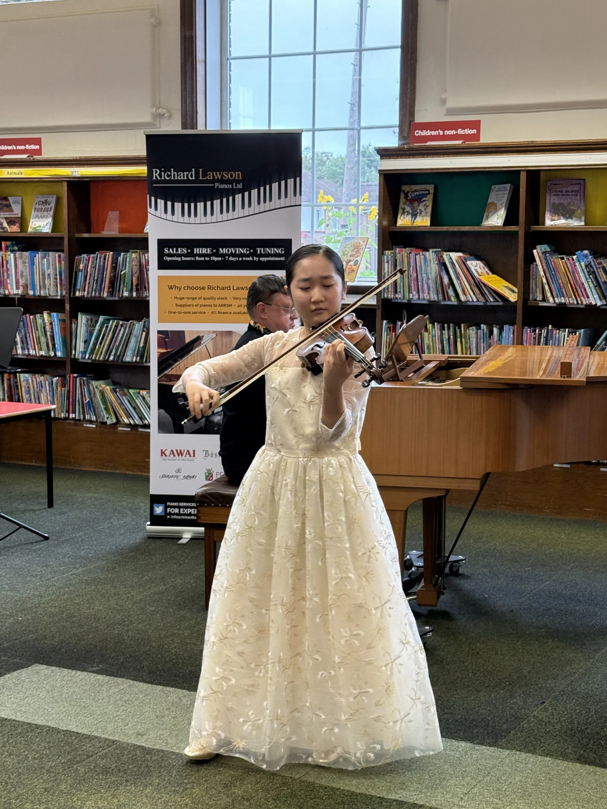 Jane Lee - Violinist (14 years Old) 
1st Prize Winner 2023 & 2024
Audience Award for Best Performance 