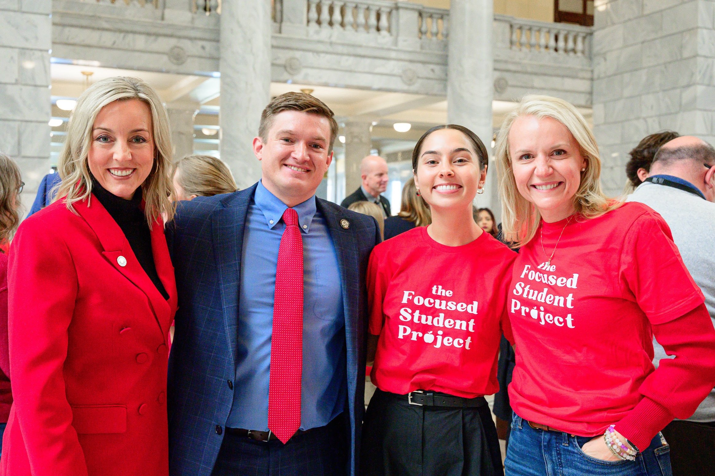 Utah lawmakers introduce bill limiting cell phones in the classroom