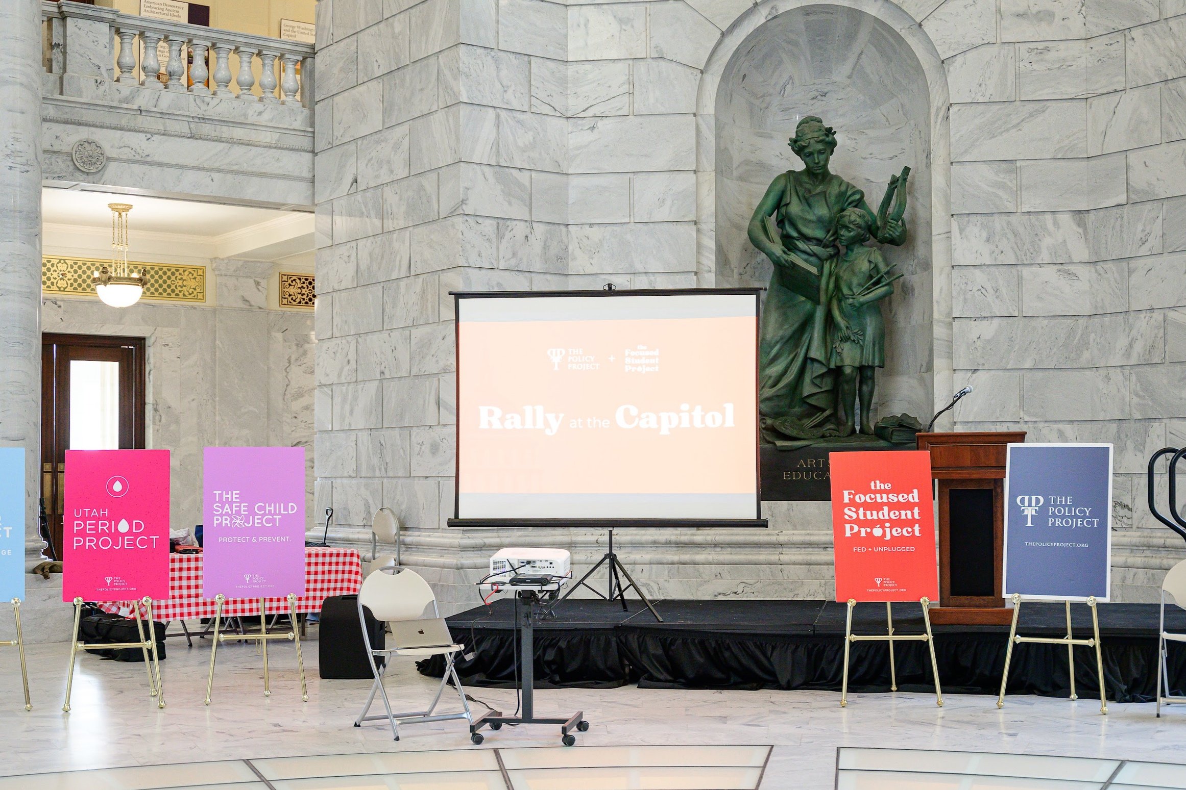 LISTEN: Legislators propose bill tackling cell phone use in schools