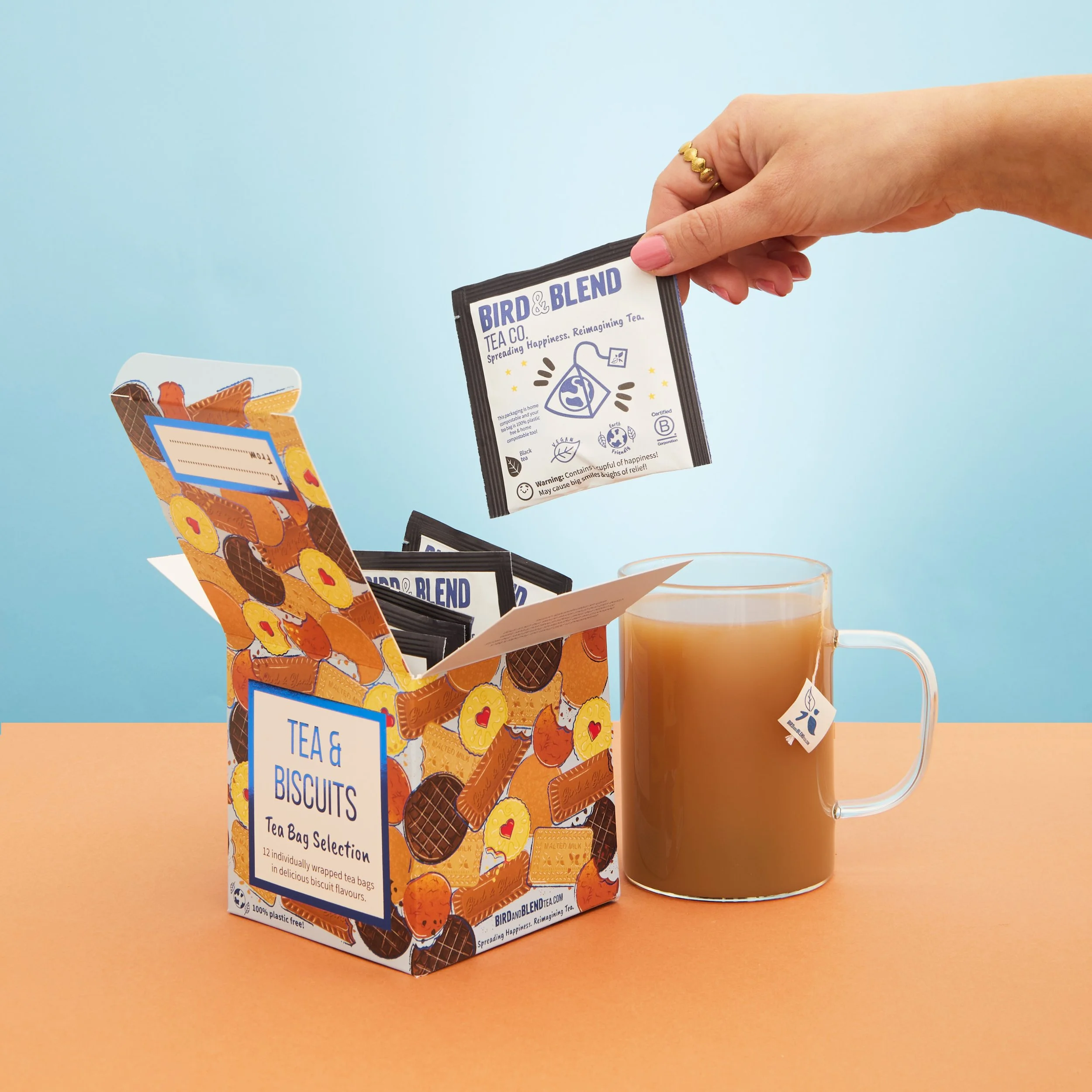 Biscuit_Cube_Lifestyle_Square_02.jpg