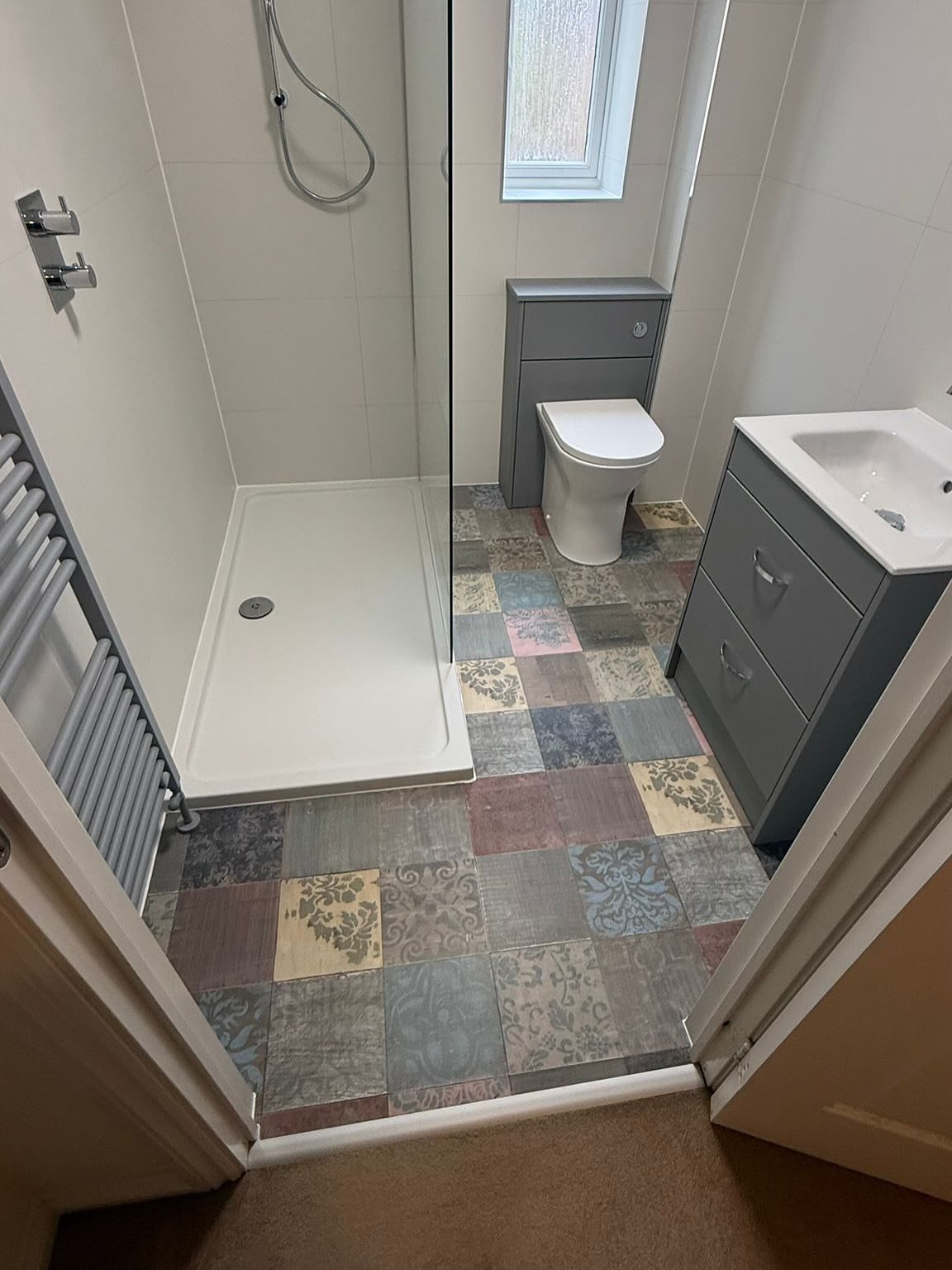 Another bathroom completed by The Bath House team ✅🤩 many thanks to @jr.tilingandbathrooms @danielbudgen and Fin for the work which went into getting this one completed. Customer chose to have panels on all the walls instead of tiles and these are f