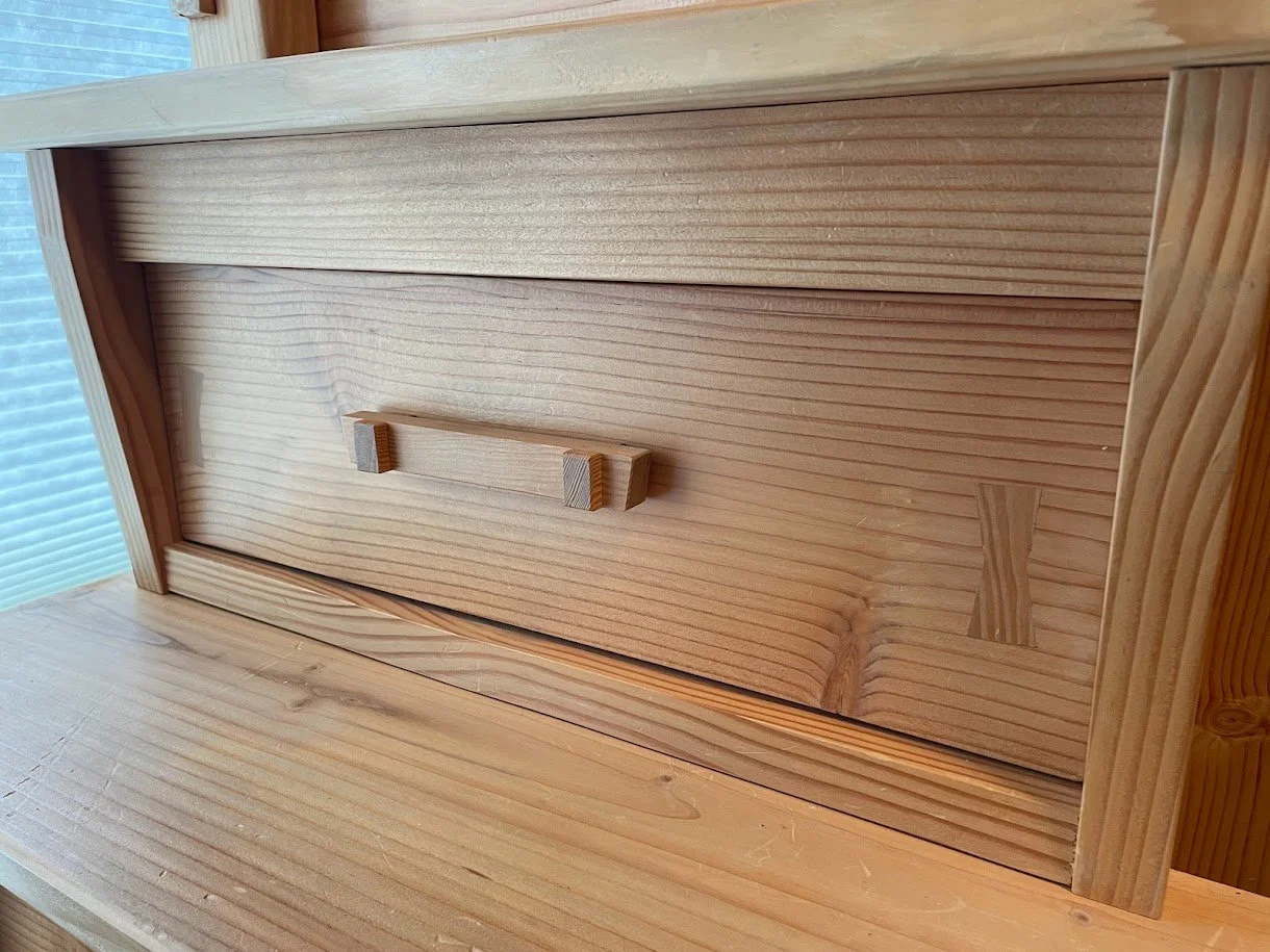 Fir step drawers.