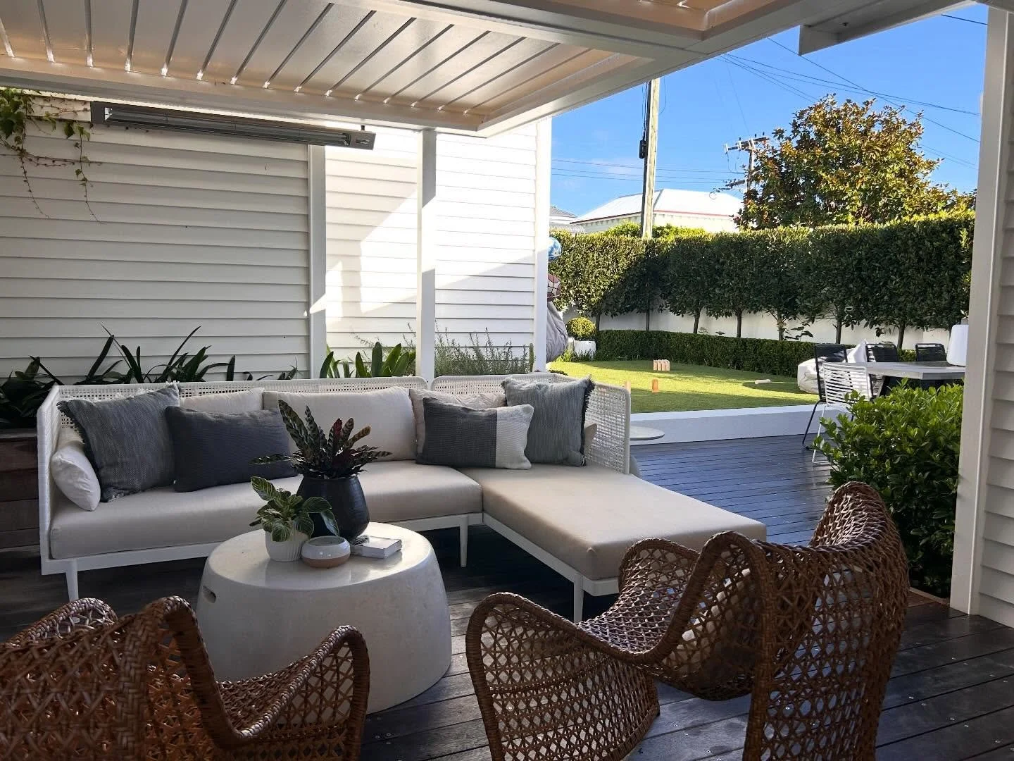 Our beautiful Northcote Point project &mdash; the furniture has found its place, the art is hung, and the landscaping has settled in, the home has truly come into its own.
Following a full-scale renovation, including a complete redesign of the living