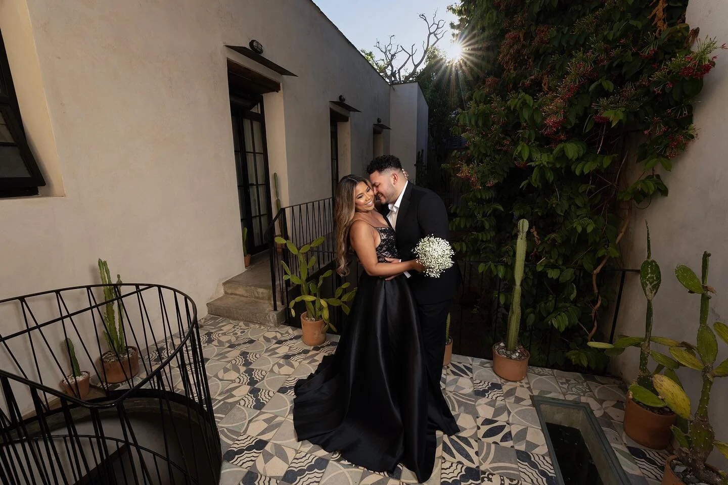 !It&rsquo;s a good day to have a good day! Happy weekend everyone 🫶🏽
&bull;
bride: @genesissx0x 
groom: @rogercheguevara 
wplanner: @bs_weddingplanner @lizandrasegura 
makeup: @jhonaly_guzman 
video: @capture.do 
📍 @fixielofts 
&bull;
#preweddingo