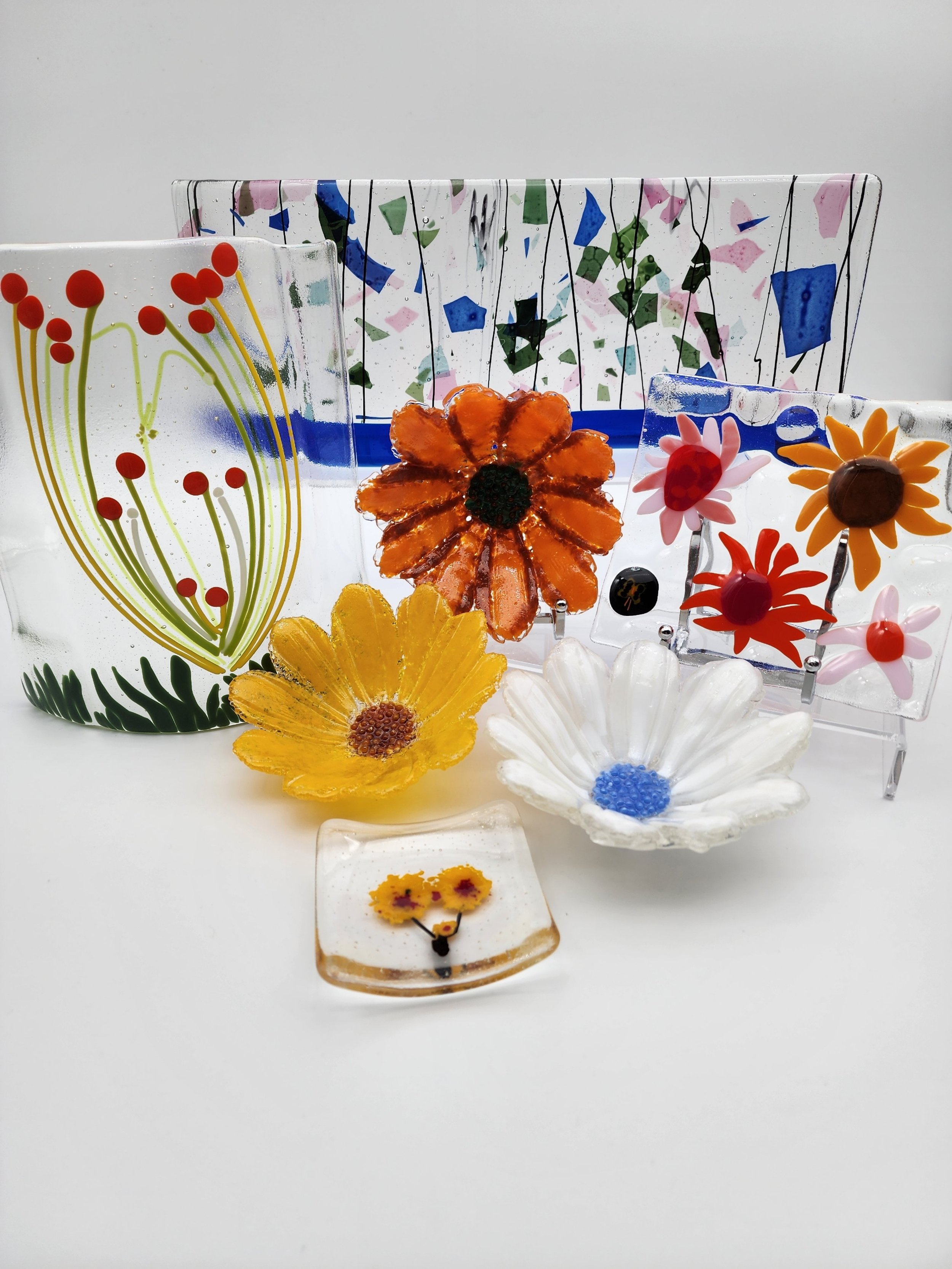 Capturing Nature’s Splendor: The Inspiration Behind Our Fused Glass Art
