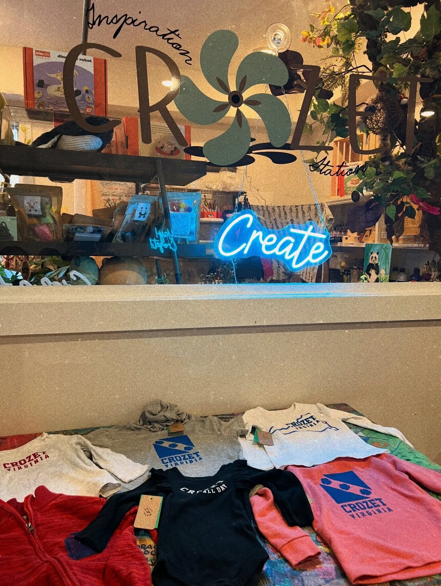 may or may not be so excited to have these crozet gems in the store!! @helloagaincrozet these will be apart of our second life shelf so stay tuned..

✨various children sizes✨