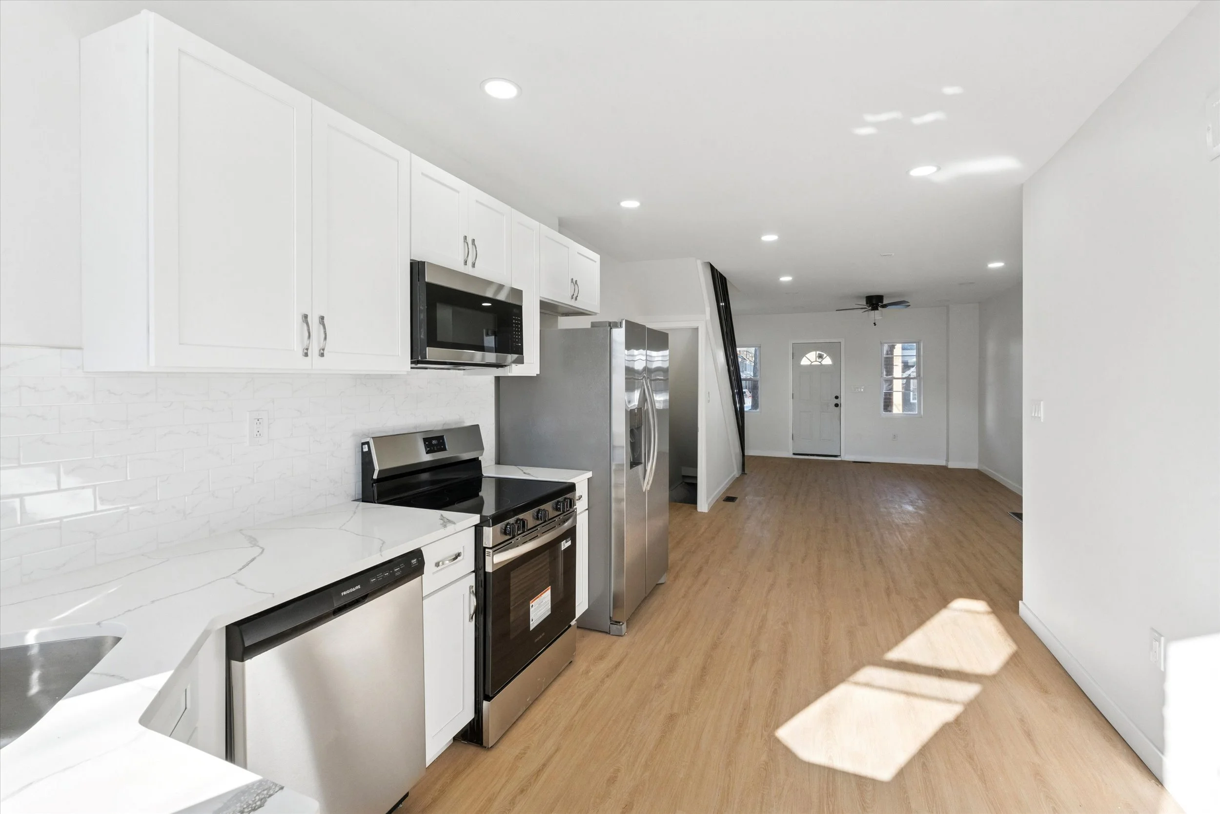 05-3112 Tasker St_05.jpg