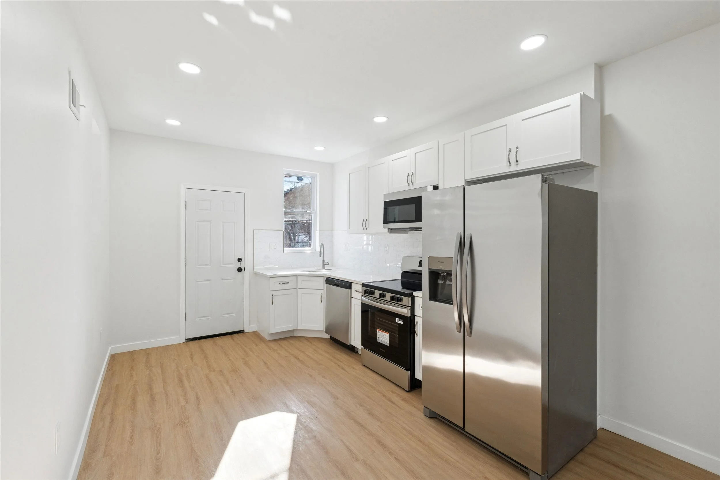 04-3112 Tasker St_04.jpg