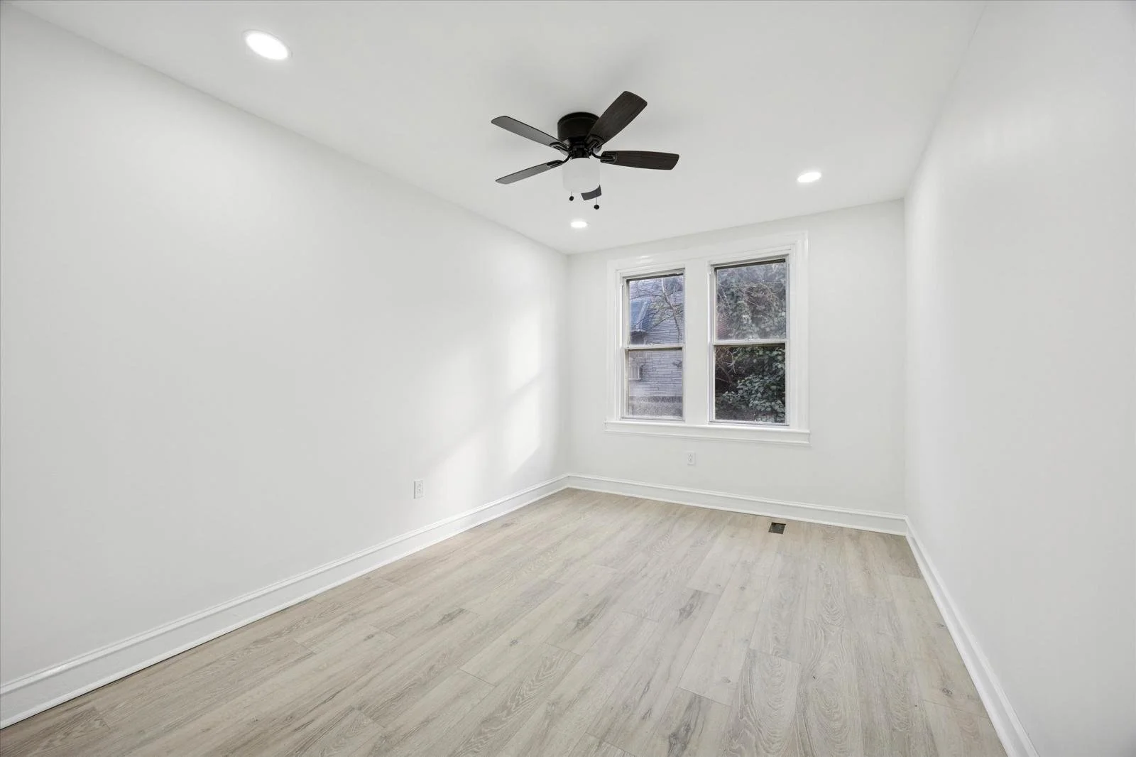 WhatsApp Image 2025-12-24 at 12.55.17 AM (11).jpeg