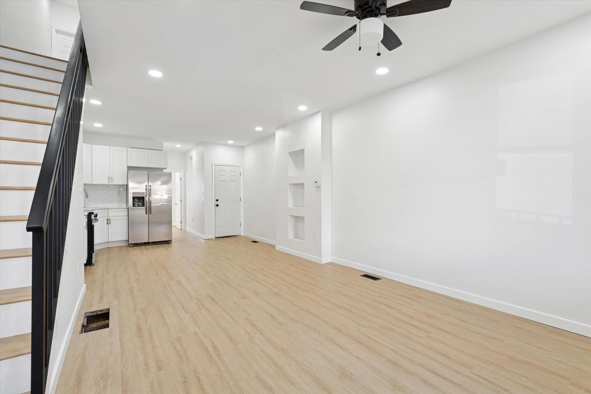 03-3110 Tasker St_03.jpg