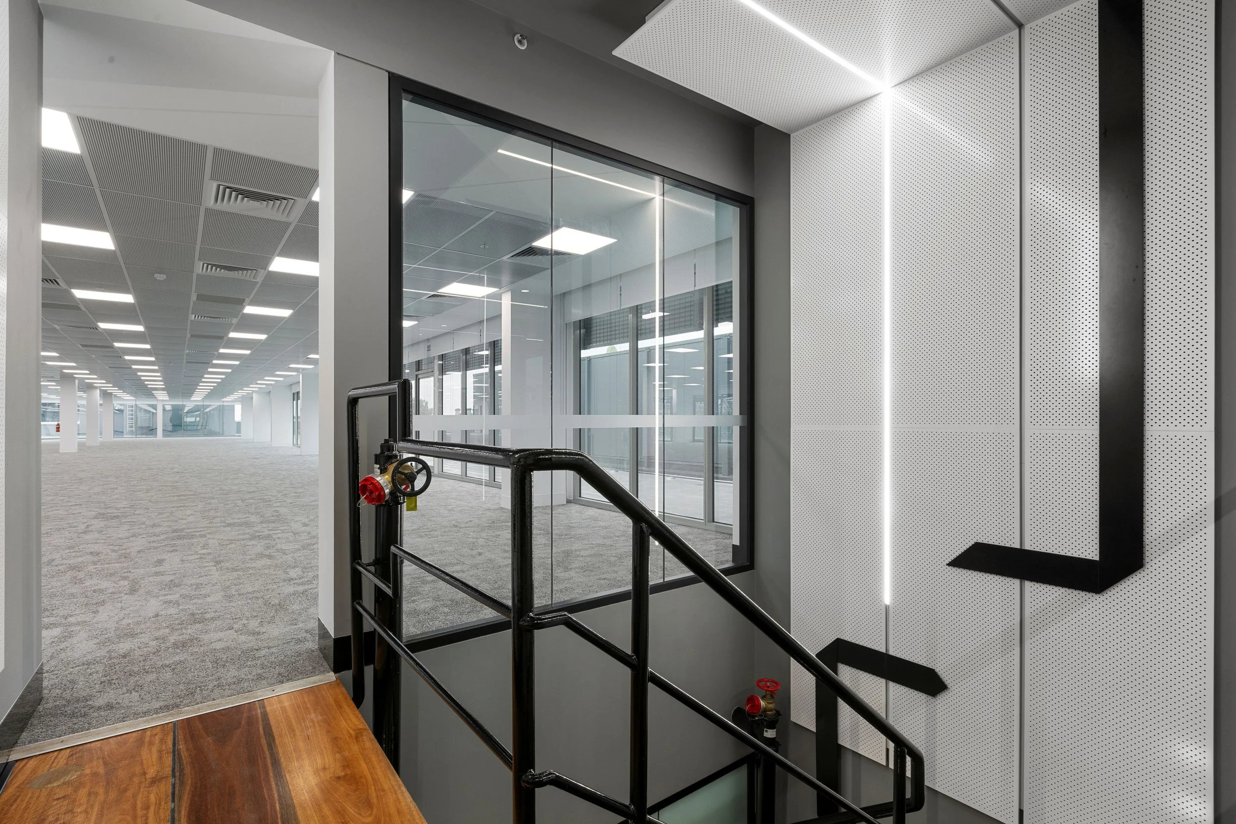 255-Clarendon-013 res.jpg