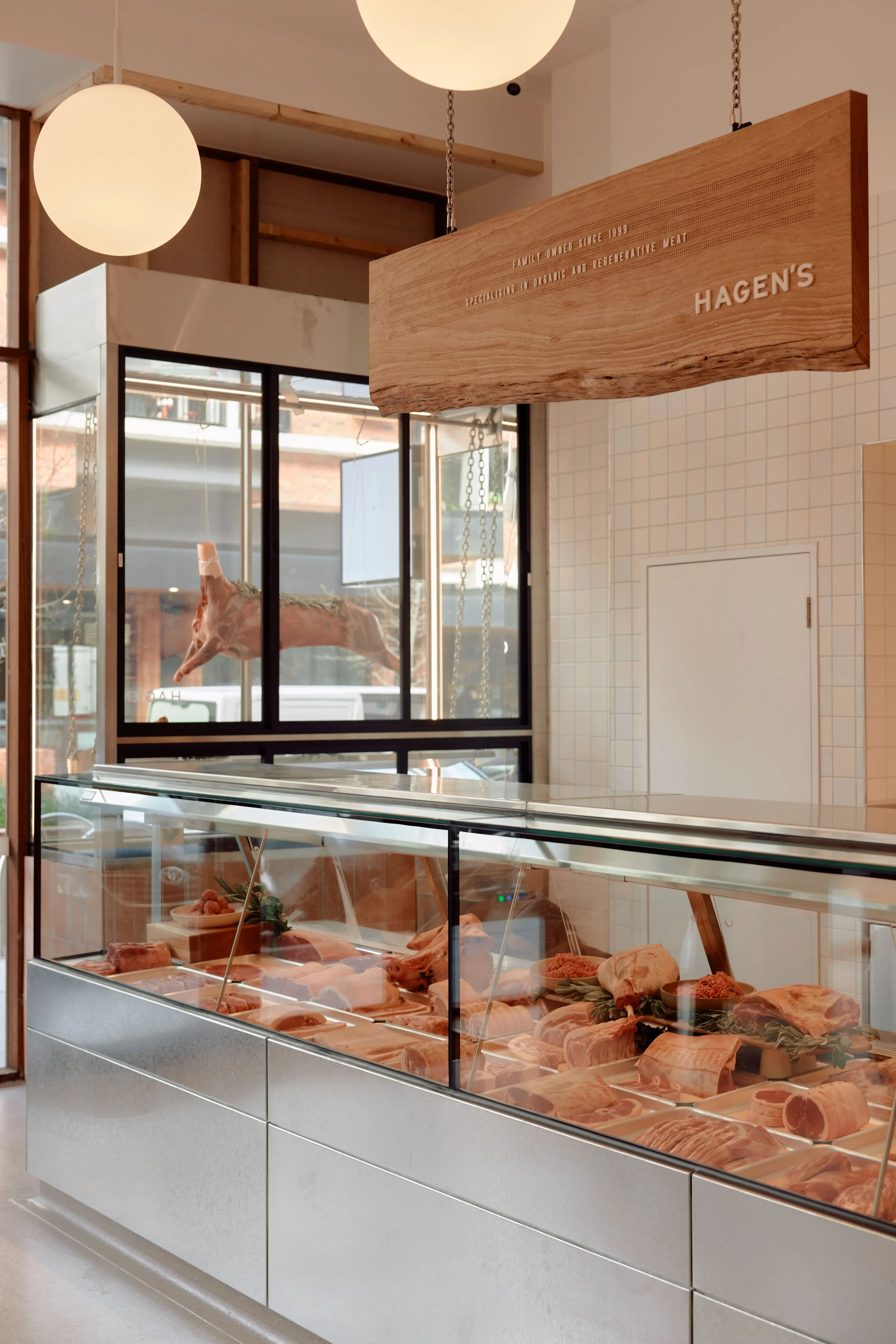 HAGENS_hr 42 res.jpg