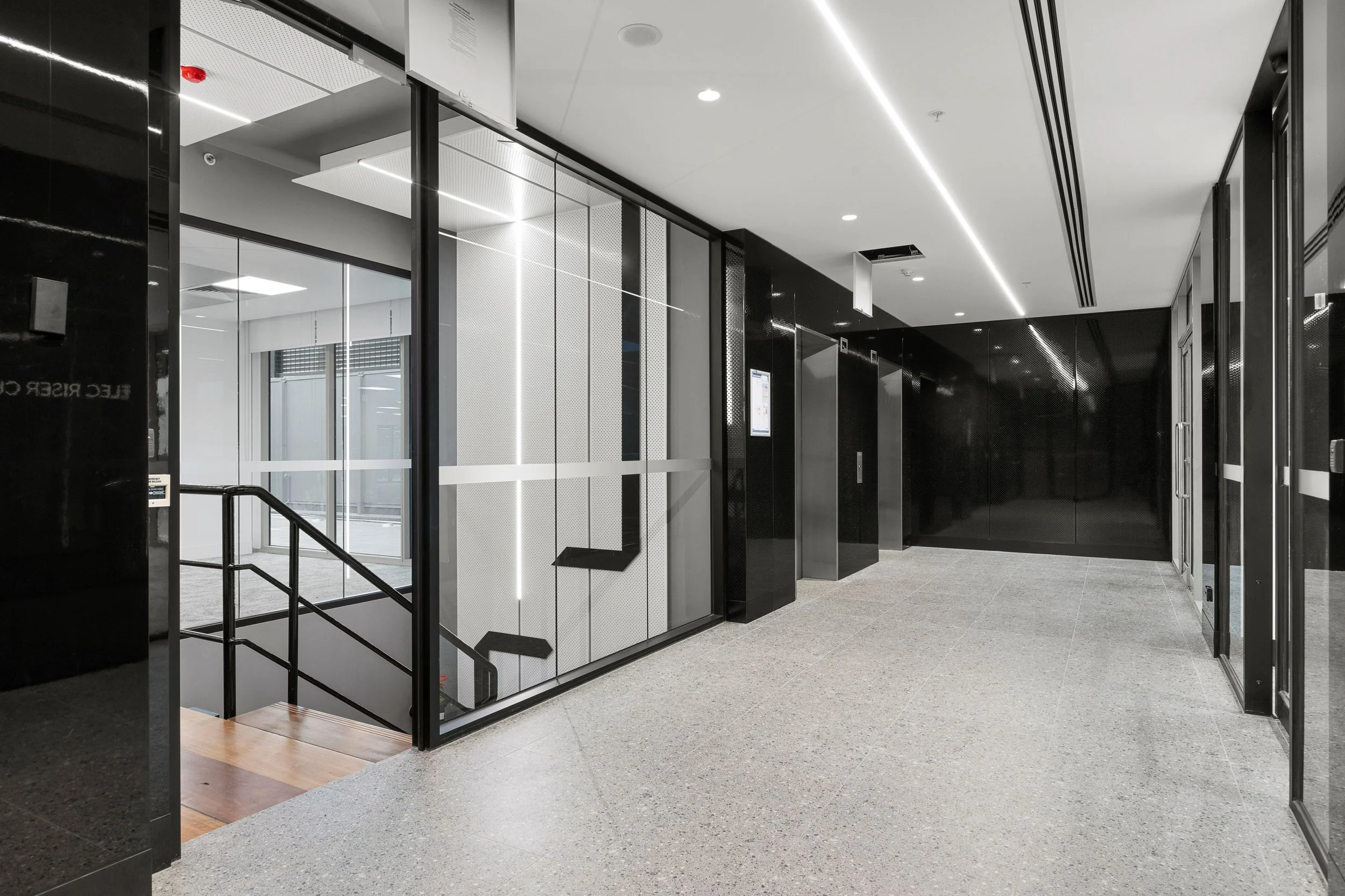 255-Clarendon-009 res.jpg