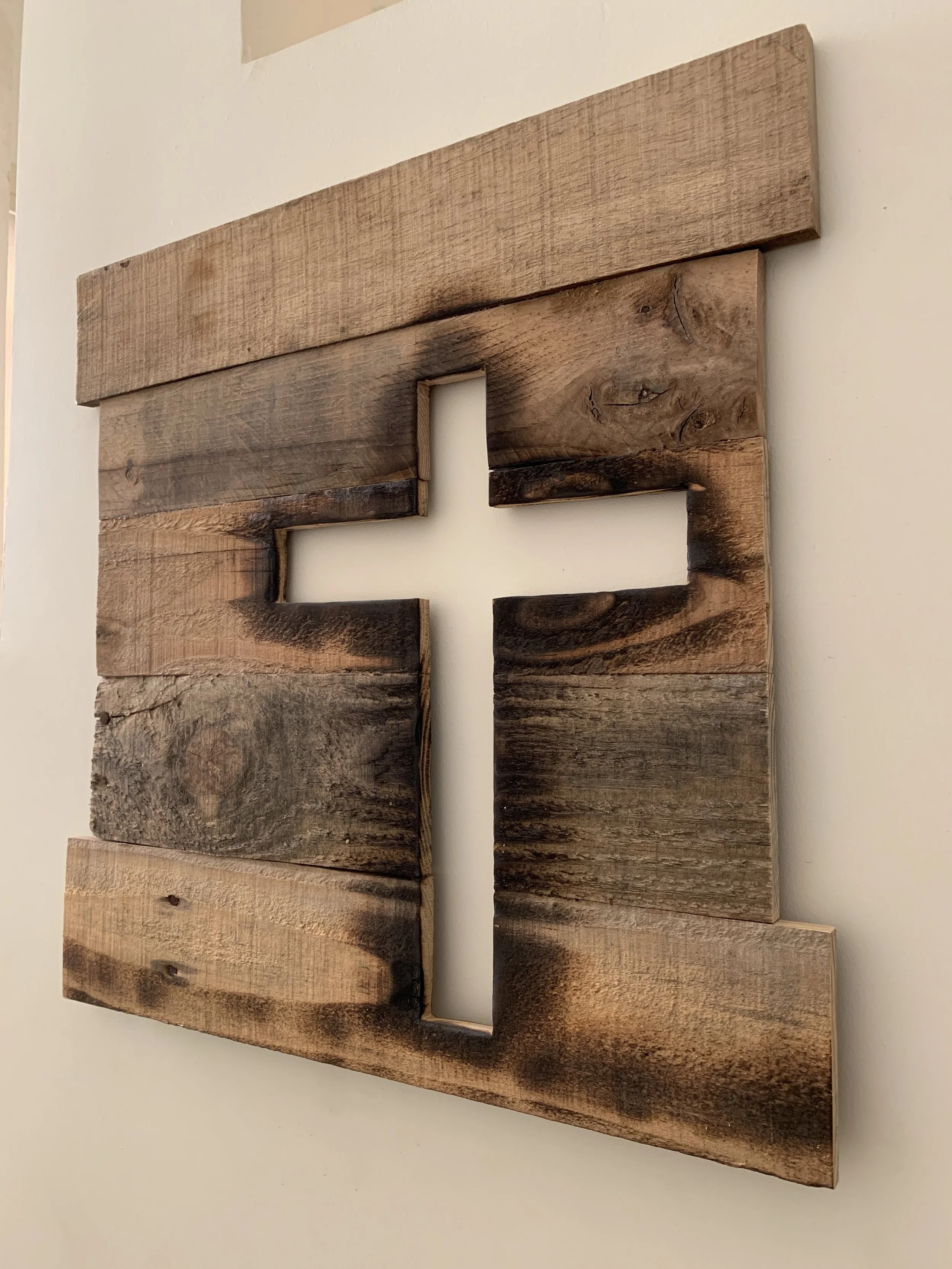 pallet wood cross