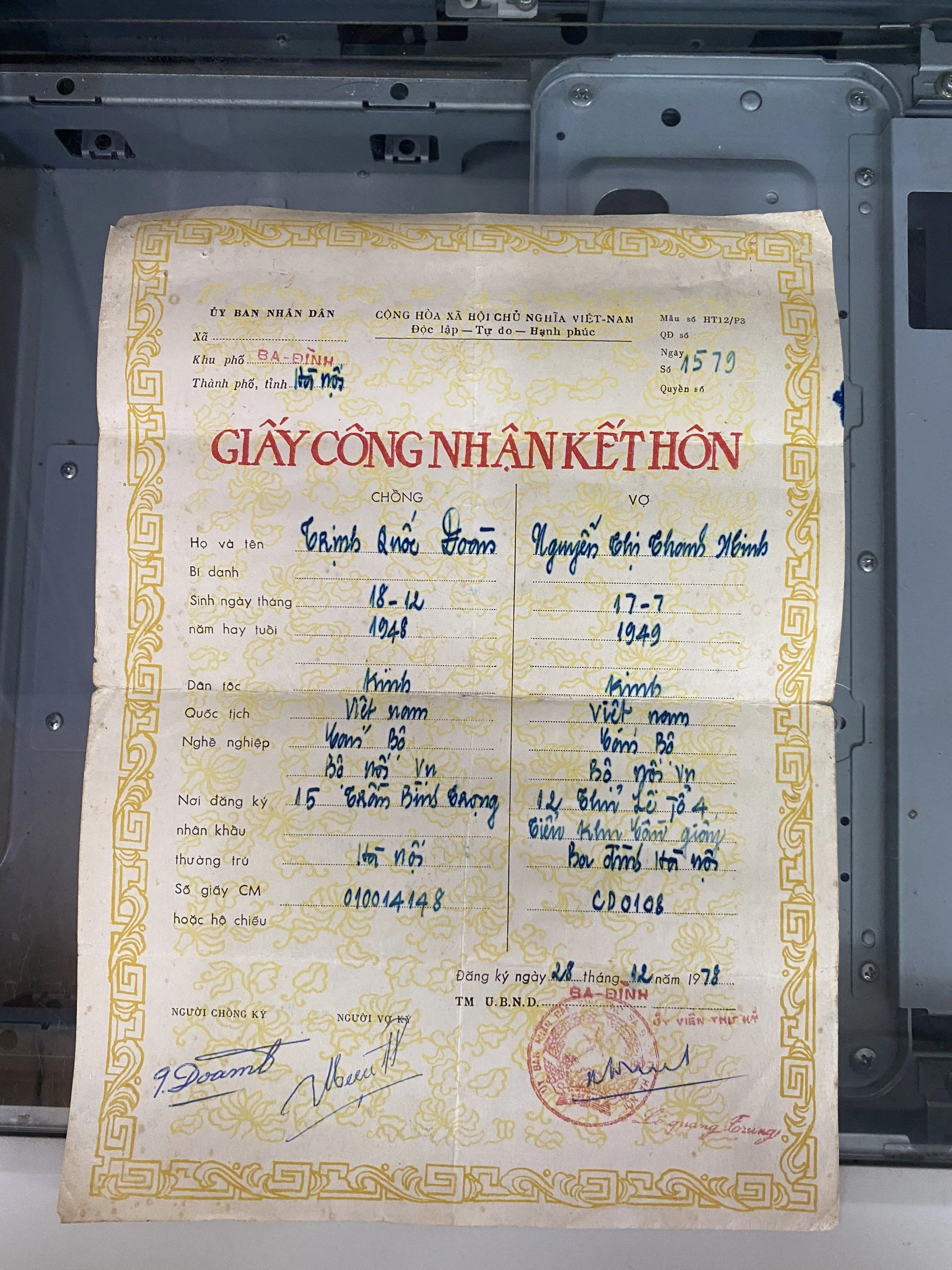 bóc lớp ép đăng ký kết hôn