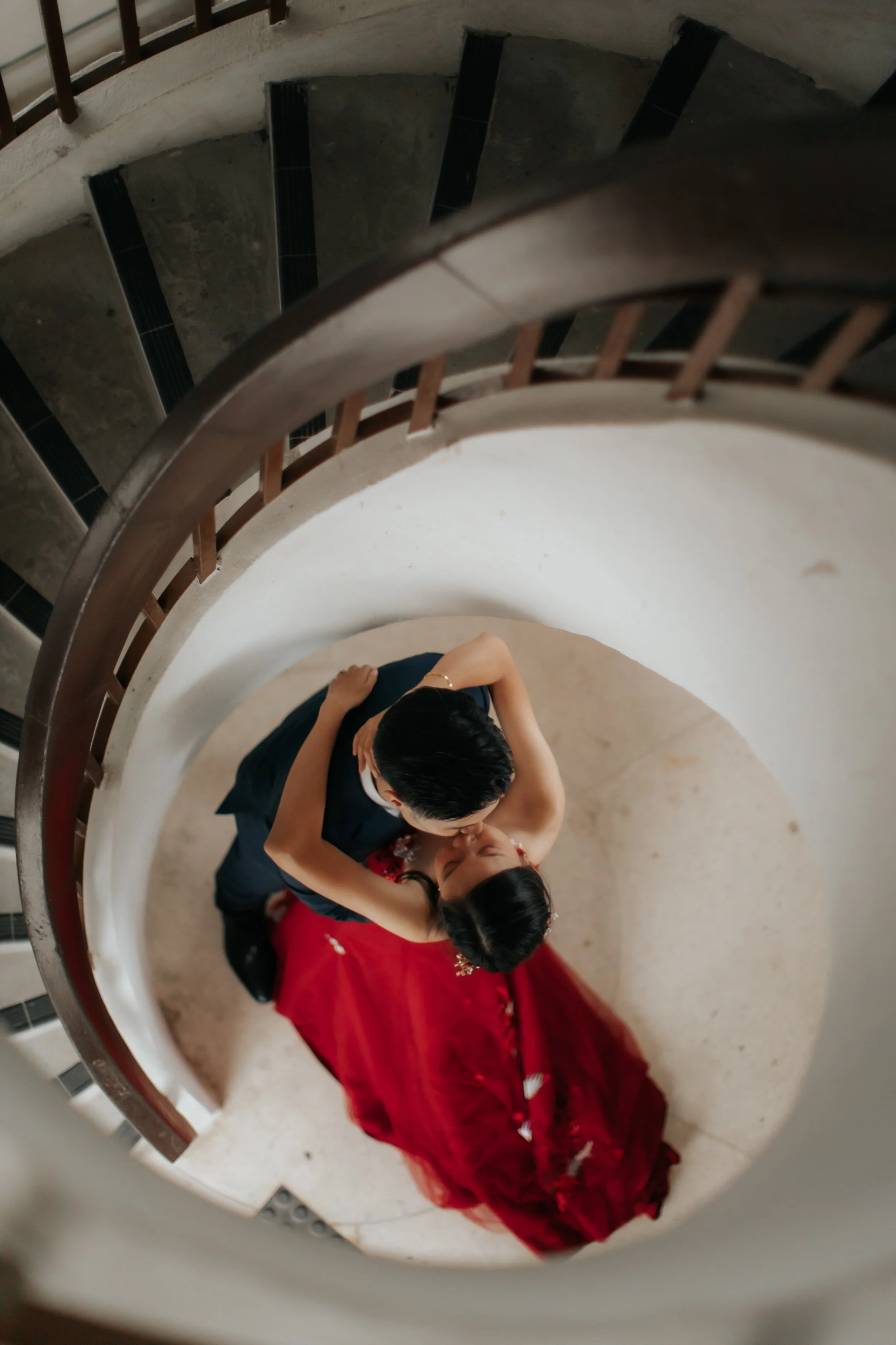 Pre-wedding creative photoshoot at Chinese Gardens with traditional cheongsam, captured by Breadandbutterworks