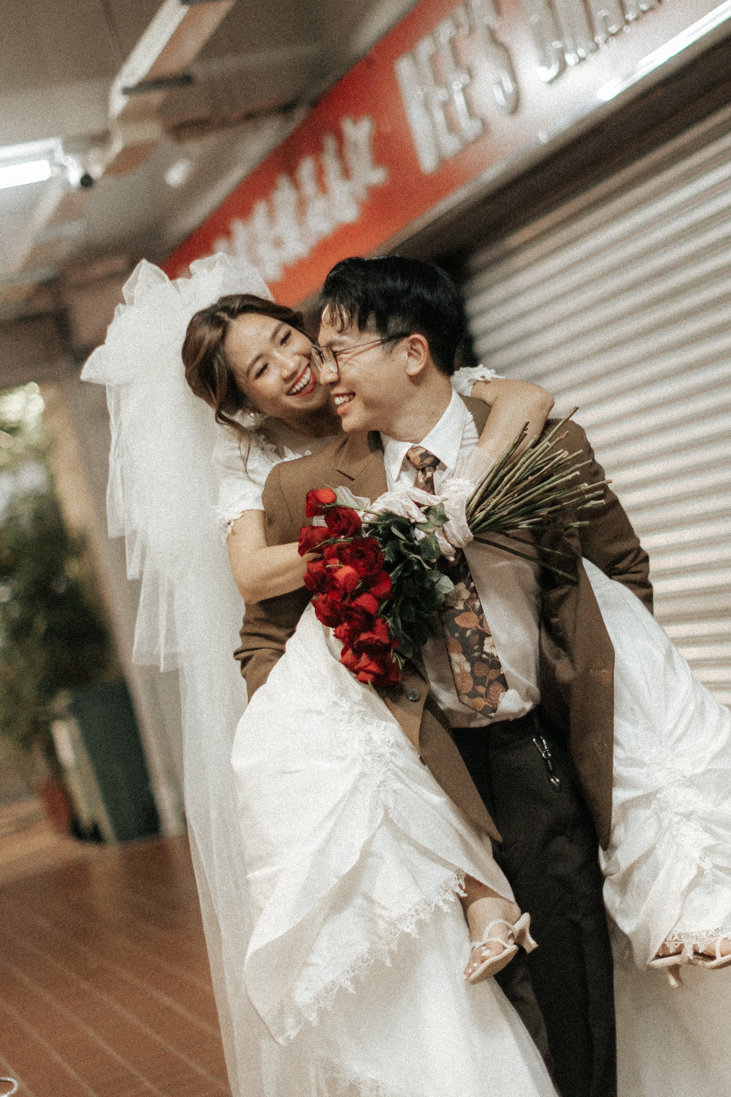 Vintage pre-wedding photoshoot in a Wong Kar Wai style, captured in the Singapore heartlands by Ash for Breadandbutterworks.