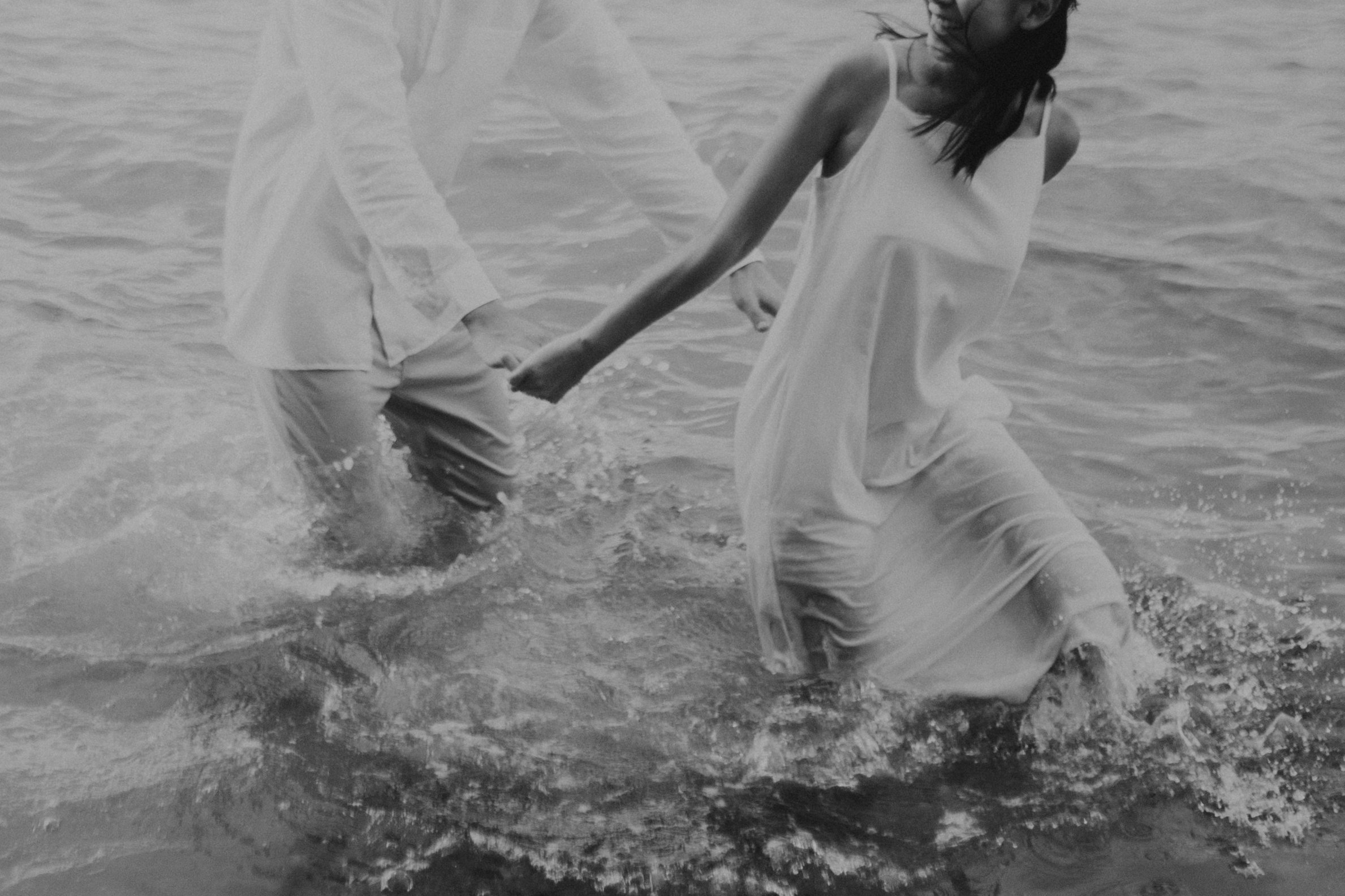Relaxed and natural black and white beach pre-wedding photoshoot at Punggol Beach in Singapore, captured by Arielle for Breadandbutterworks.