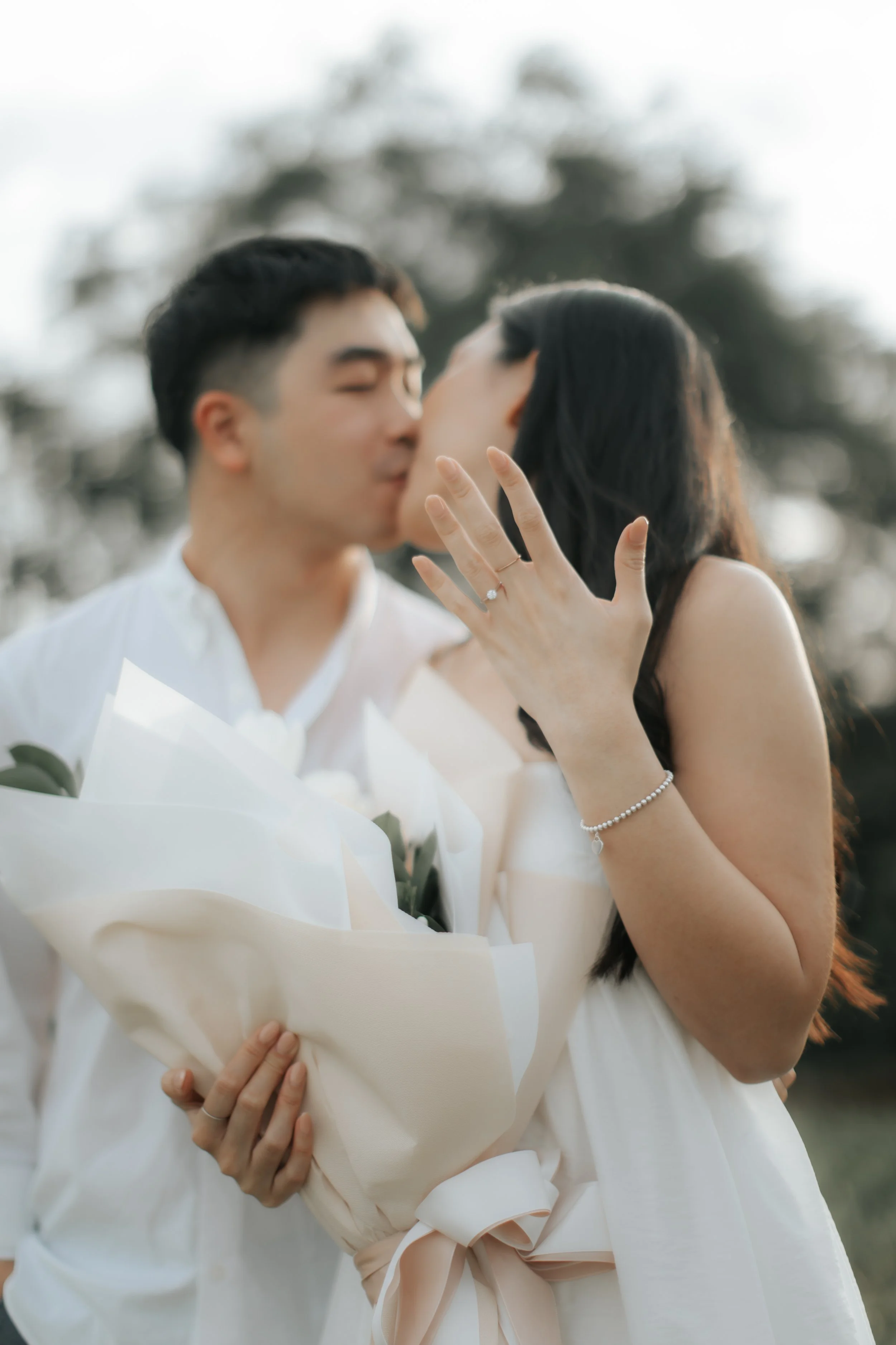 Light and airy proposal photoshoot at Jurong Lake Gardens in Singapore, captured by Arielle for Breadandbutterworks.