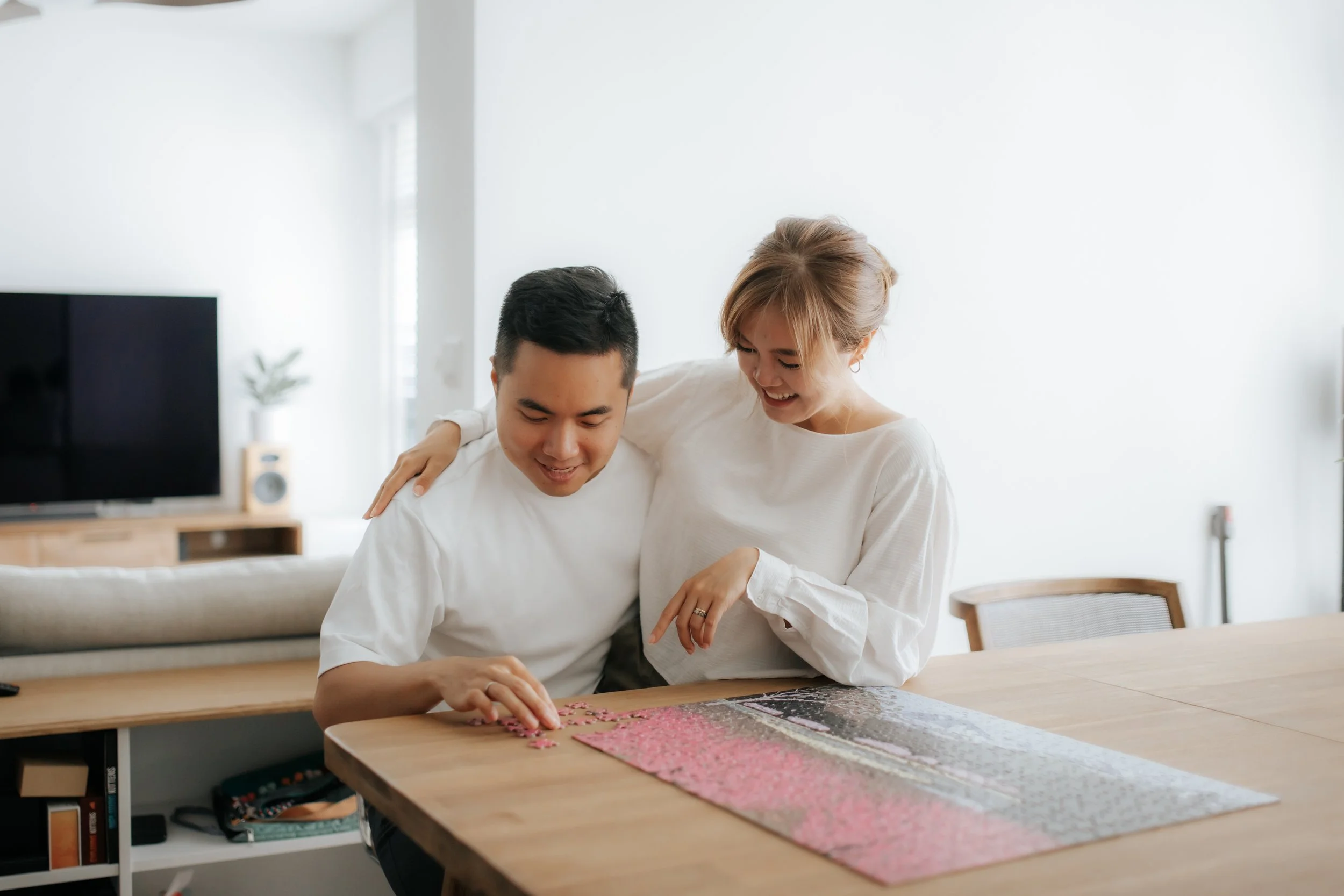 Light and airy pre-wedding photoshoot at a new marital BTO home, captured by Ash for Breadandbutterworks.