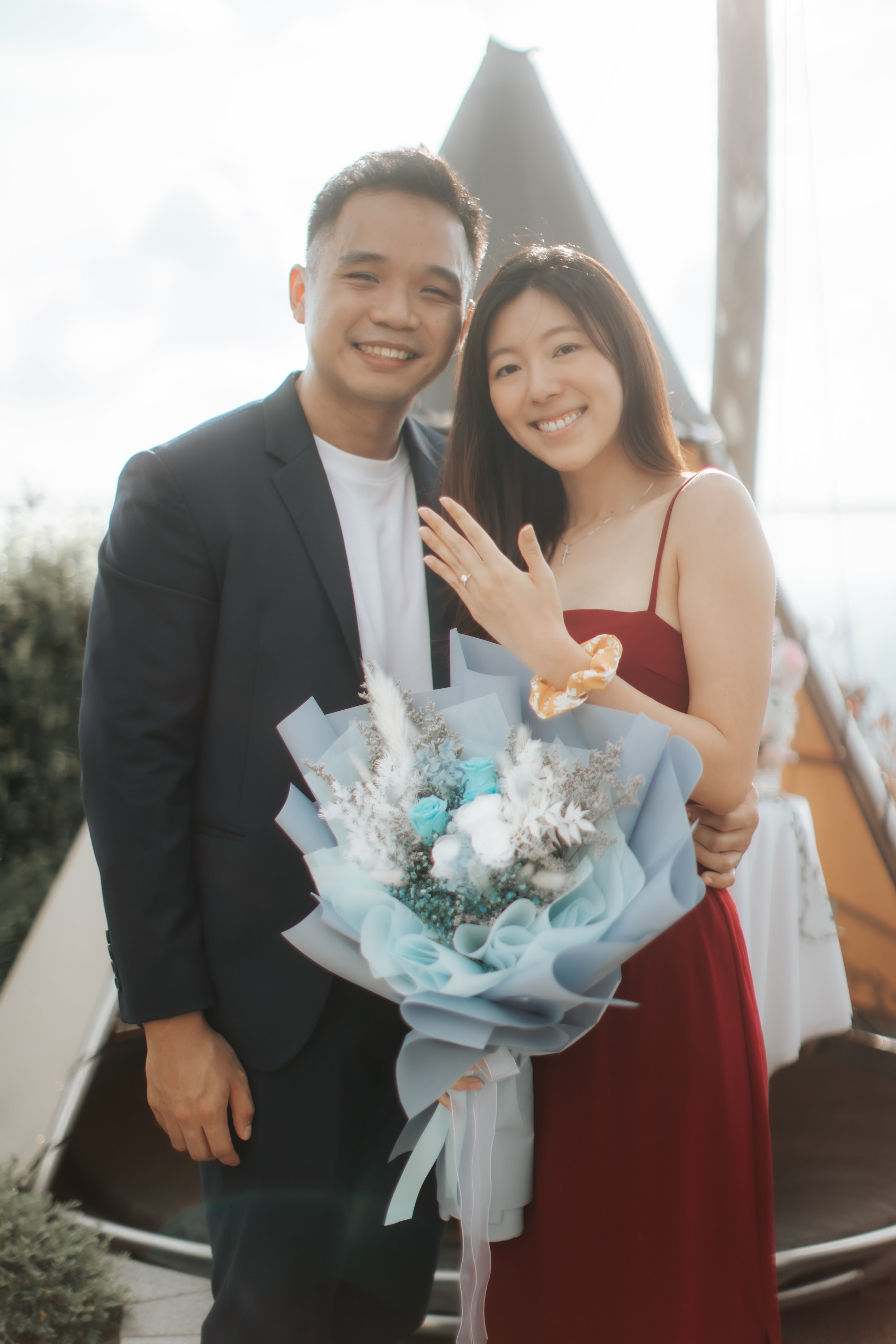 Airy proposal photoshoot at Mr Stork at Andaz Singapore, captured by Arielle for Breadandbutterworks.